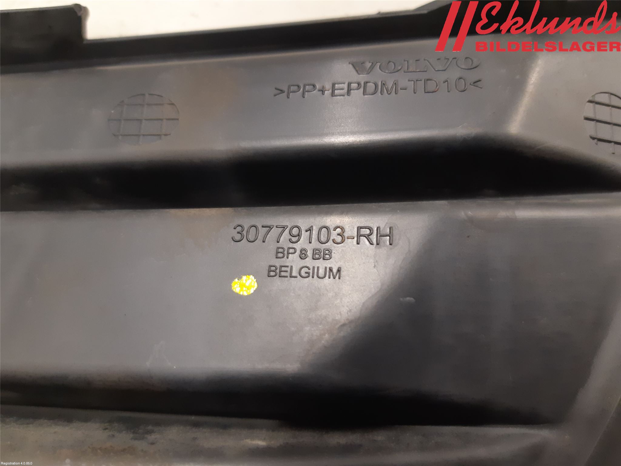 Volvo V50 08-12 Stöt Utfyllnad-List-Grill