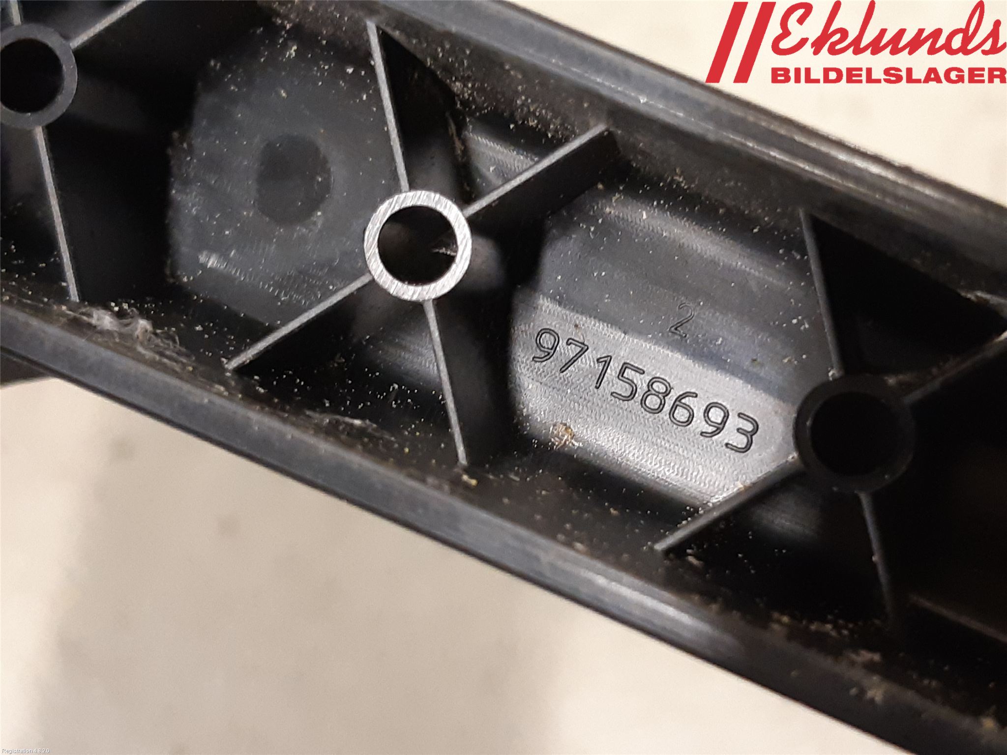 Volvo XC90/RECHARGE 16- Torkararm-Bakruta