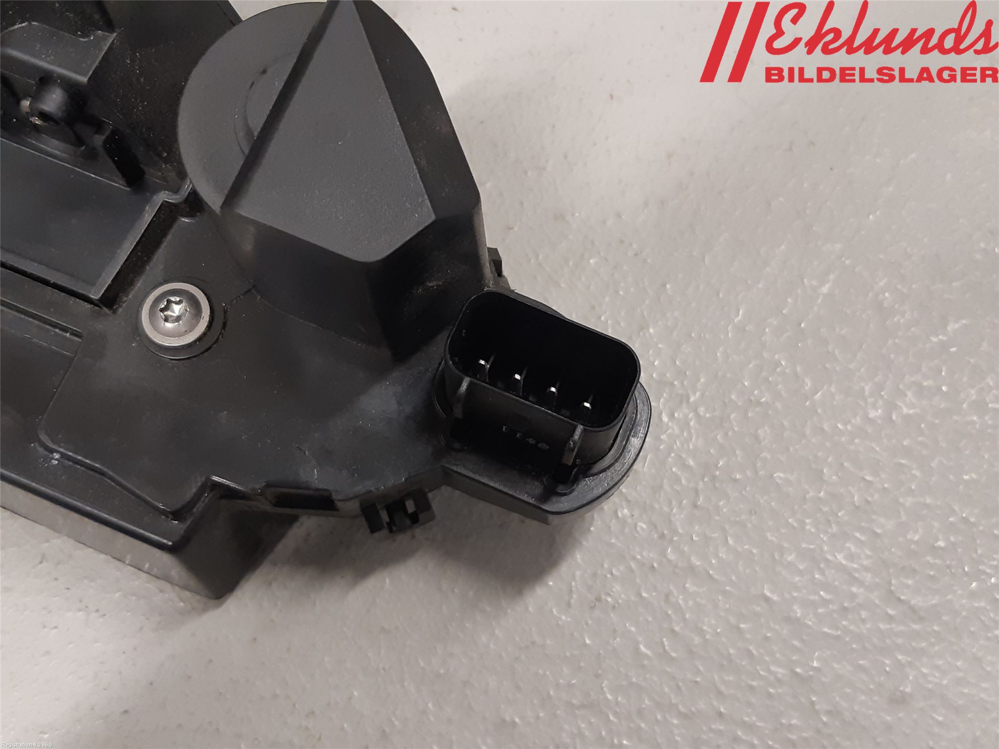 Ford MONDEO 07-15 Låskista-Dörrlås