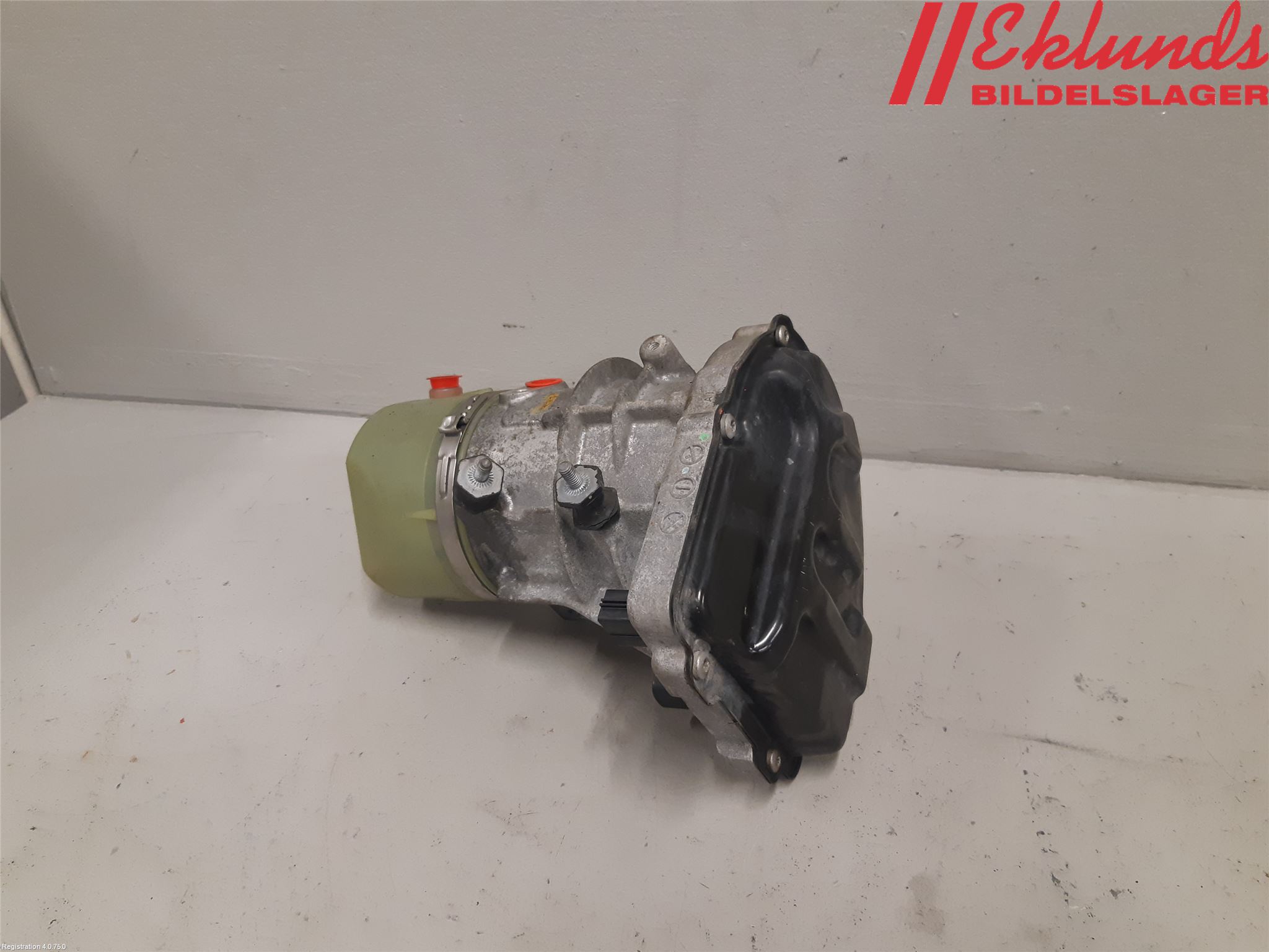 Volvo XC70 08-13 Styrservo Pump Elektrisk