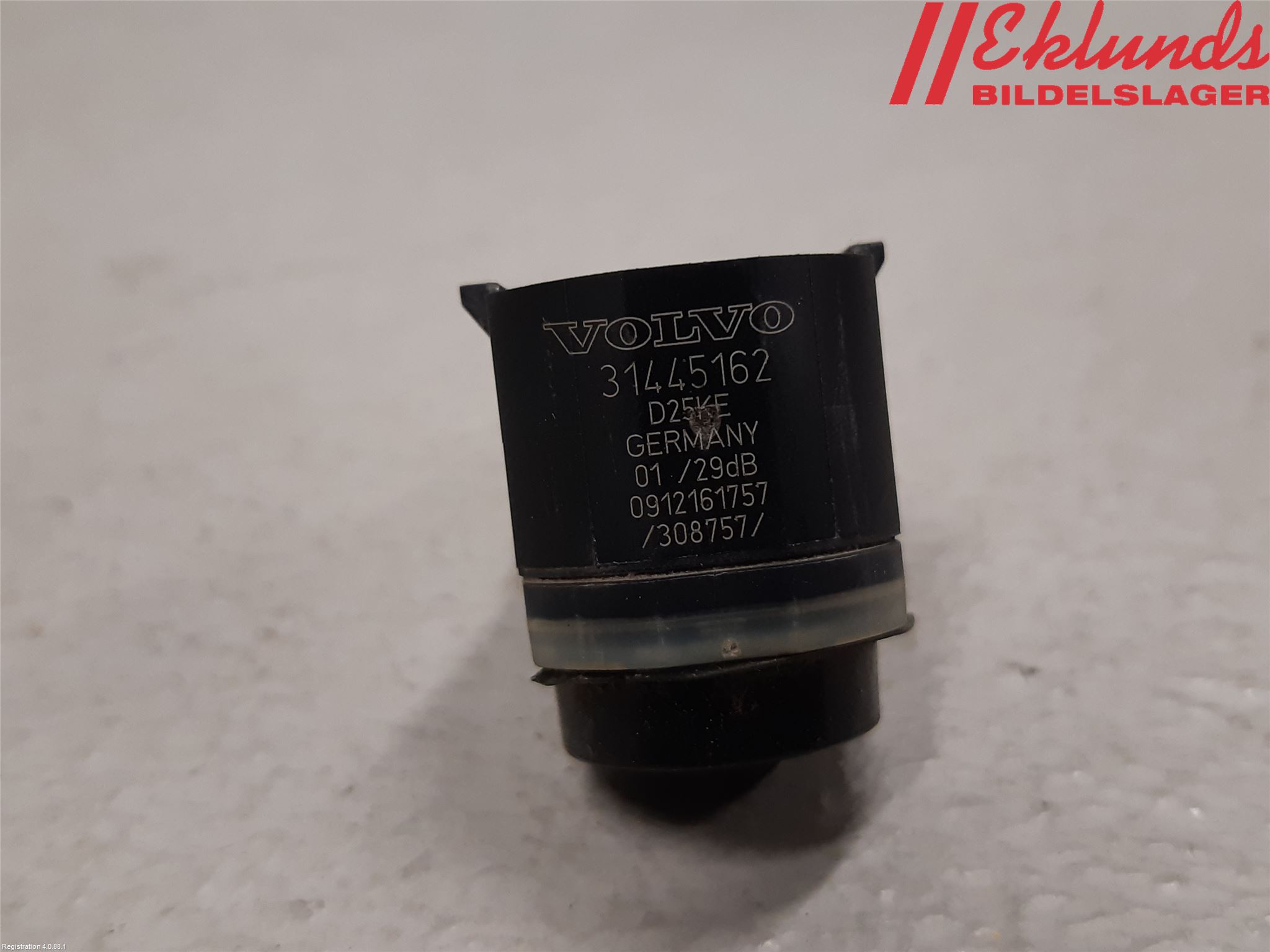 Volvo V60 CROSS COUNTRY 16-18 Parkeringshjälp Backsensor