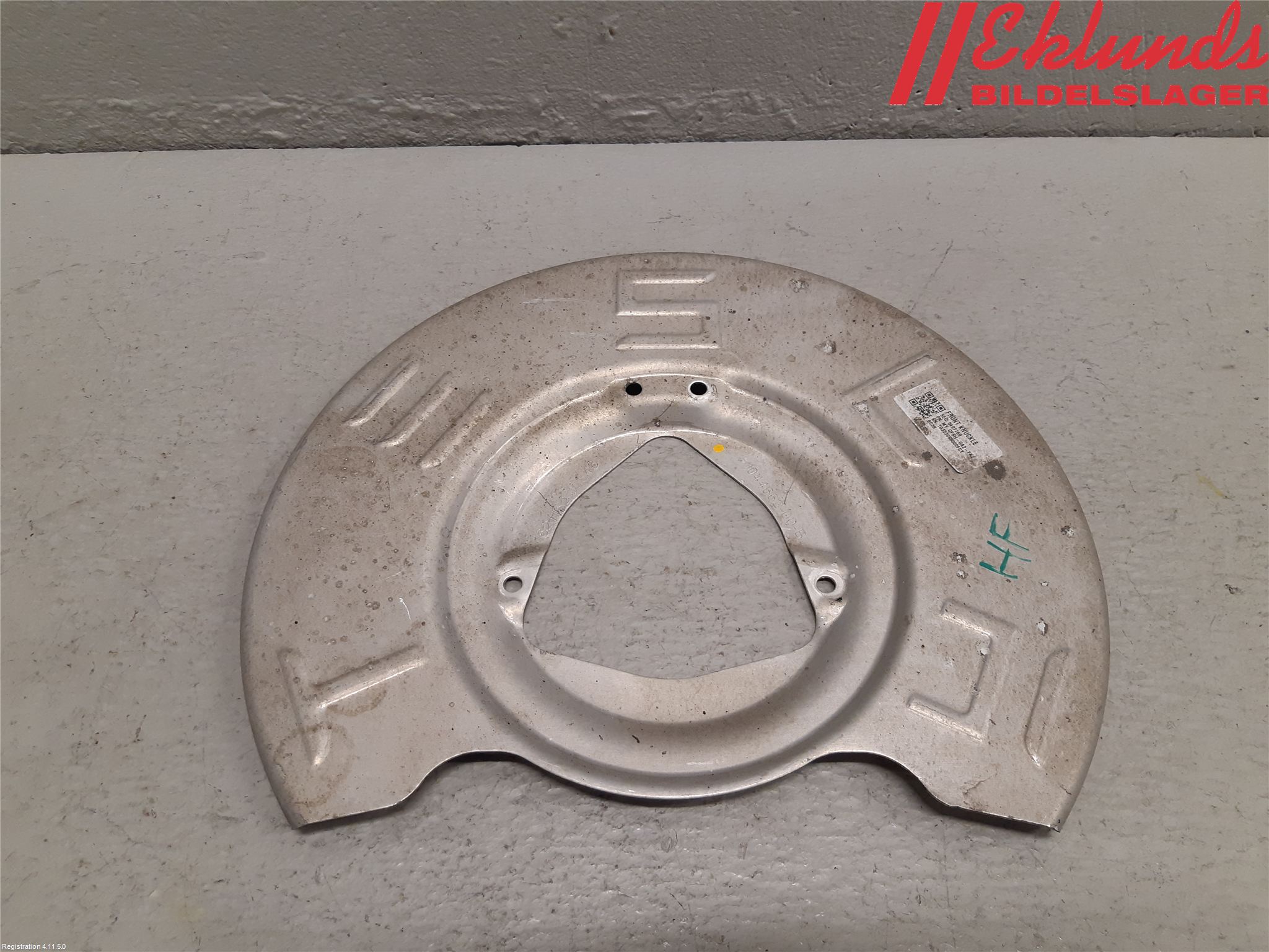 Tesla MODEL Y 21- Bromssköld Fram