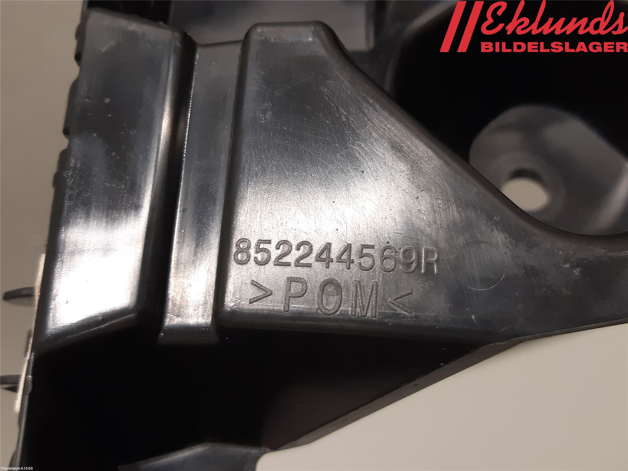 Renault MEGANE IV 16-23 Stötfångarfäste Bak Hö