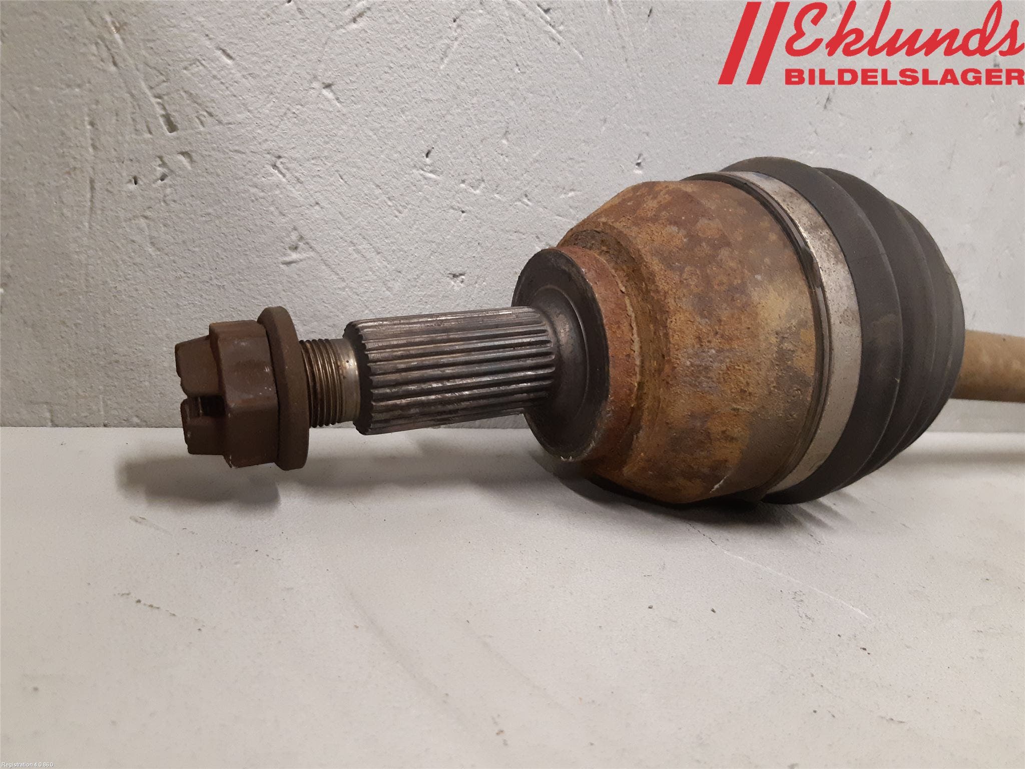 Opel VIVARO 15-19 Drivaxel Fram Höger