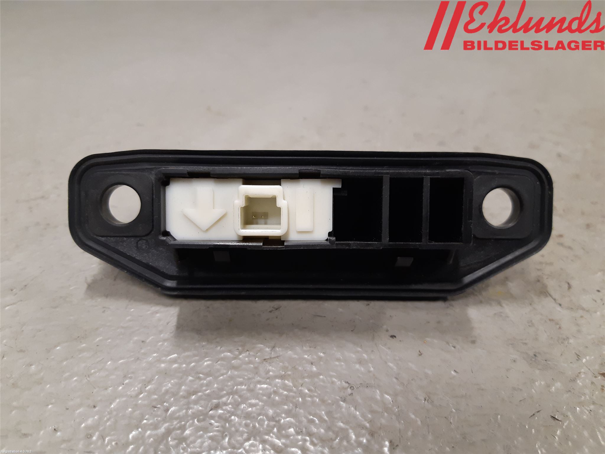 Toyota YARIS XP130 15-20 Bakluckehandtag