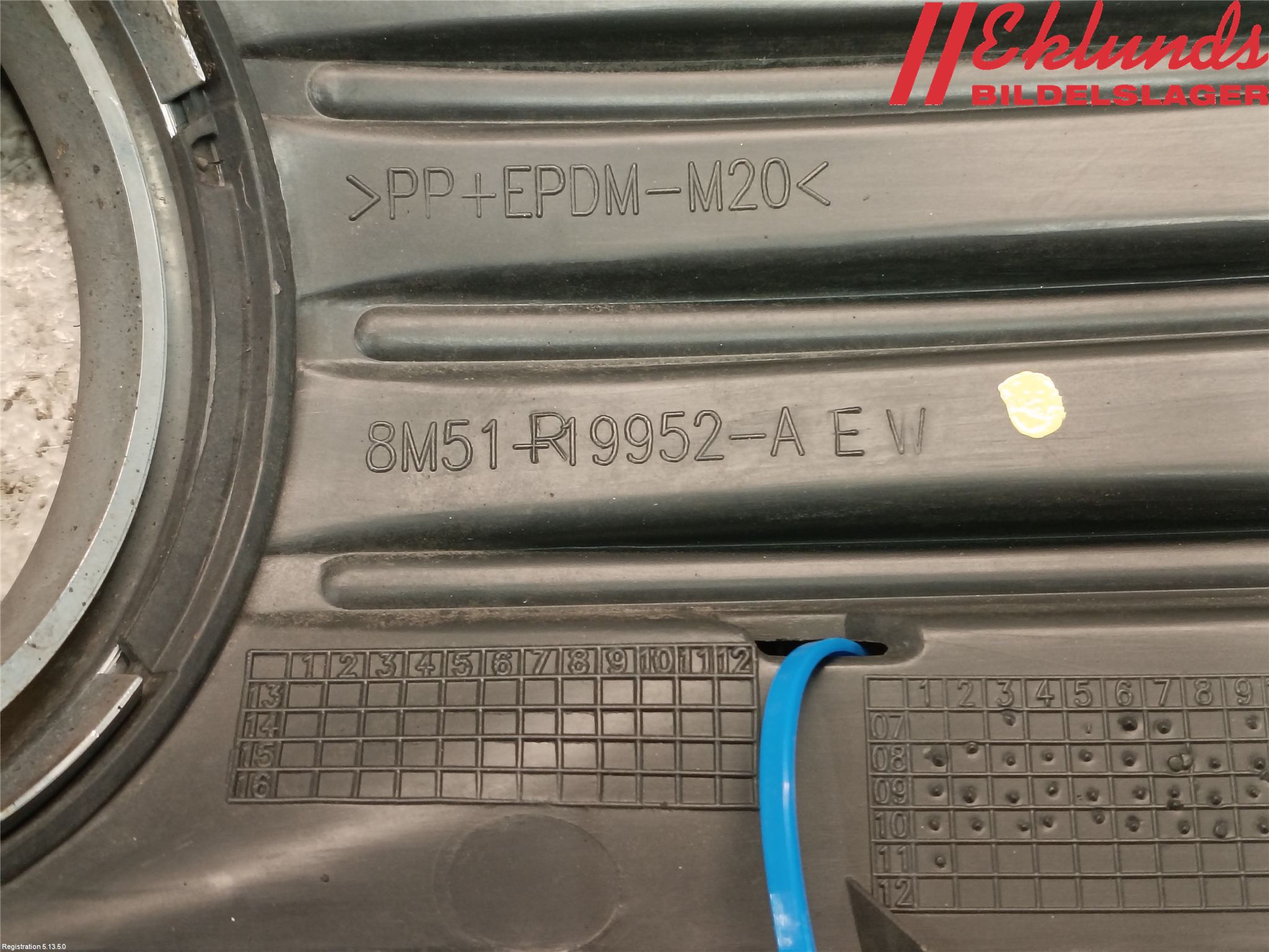 Ford FOCUS 08-11 Dimljussarg Fram