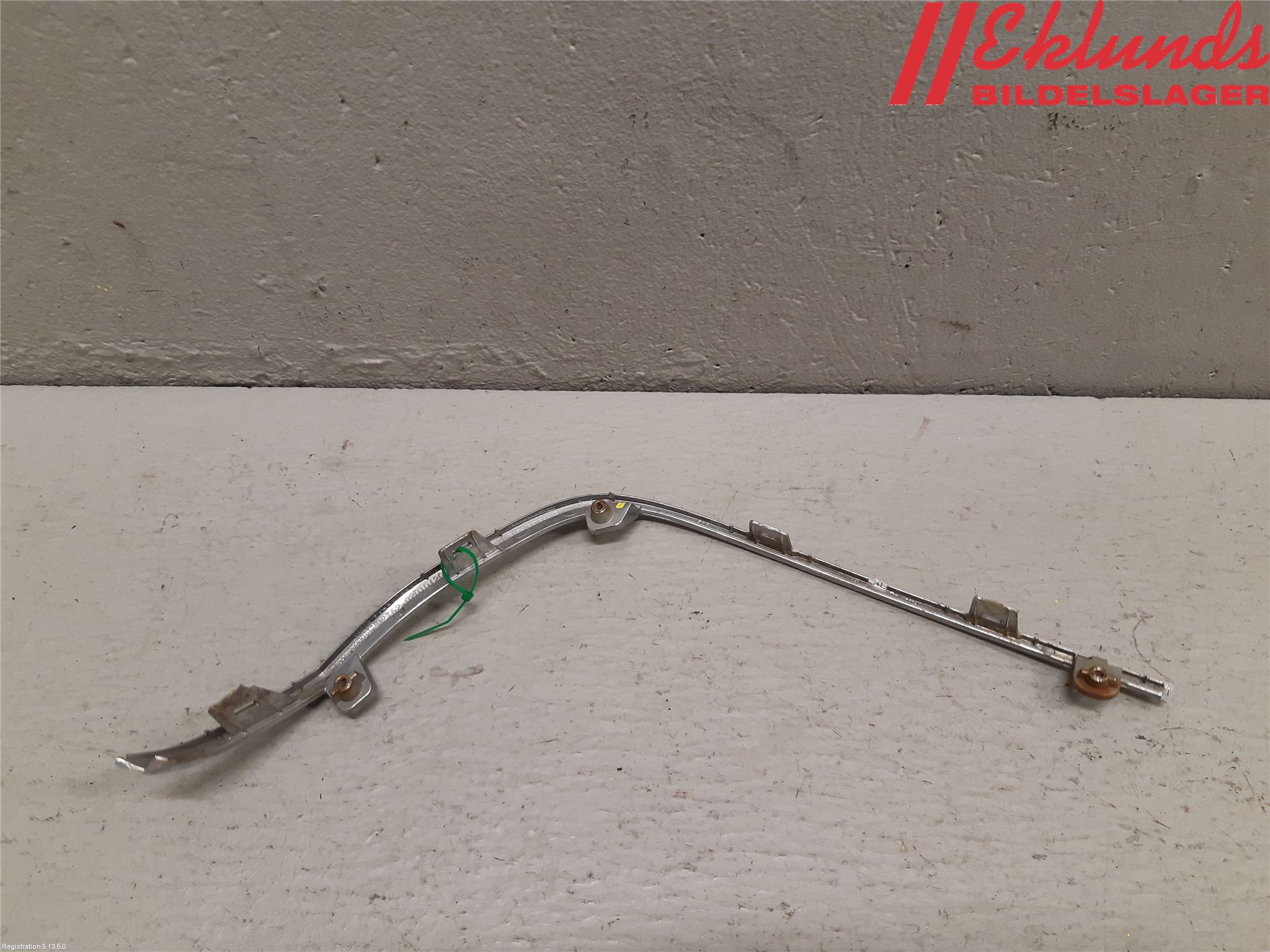 Toyota AURIS 13-19 Stöt Utfyllnad-List-Grill