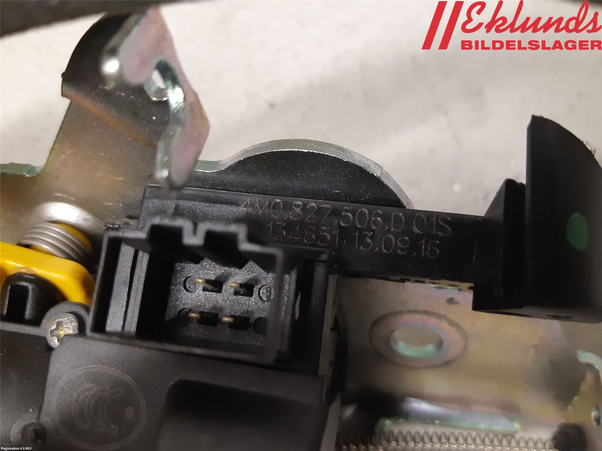 Skoda SUPERB 16-24 Låskista Baklucka