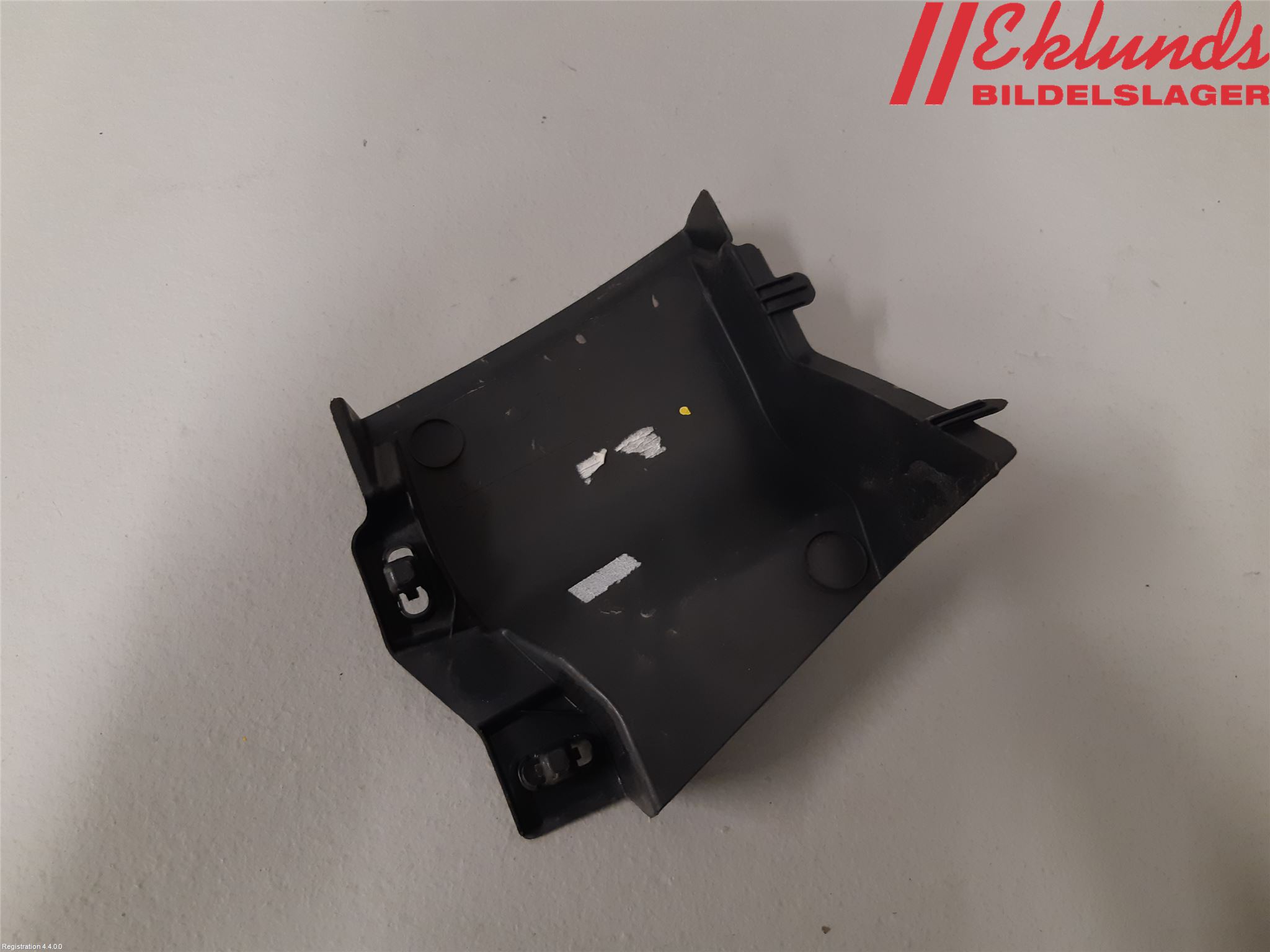 Toyota YARIS XP21 20- Front Övrigt