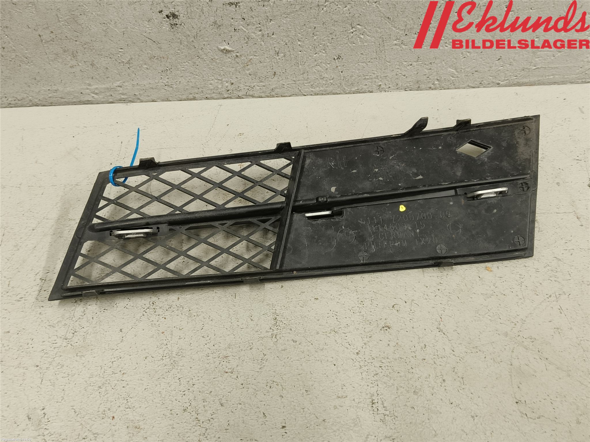 BMW 5 F10/F11/F18 09-17 Grilldel Höger