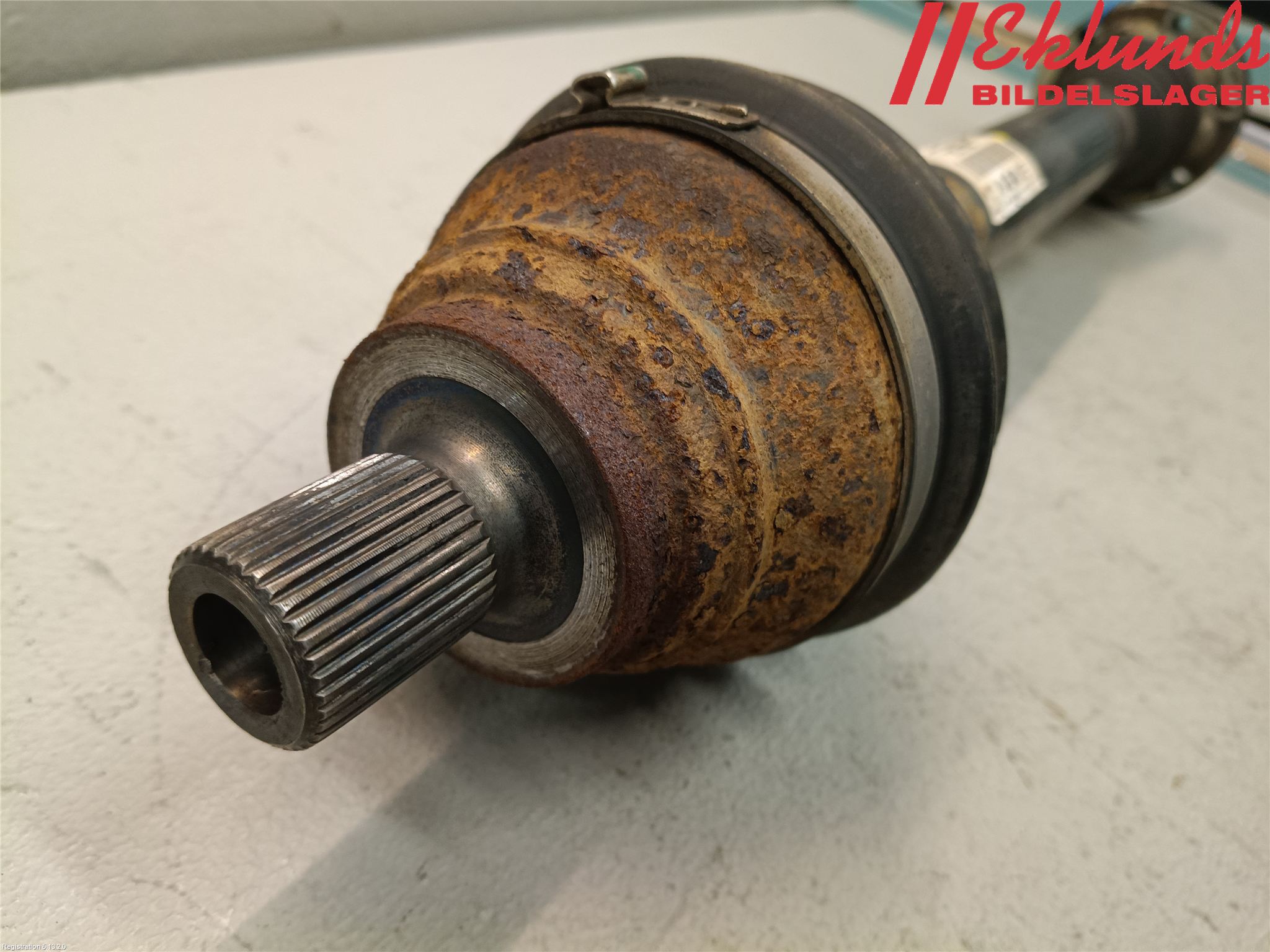 Skoda OCTAVIA (1Z) 05-13 Drivaxel Fram Höger