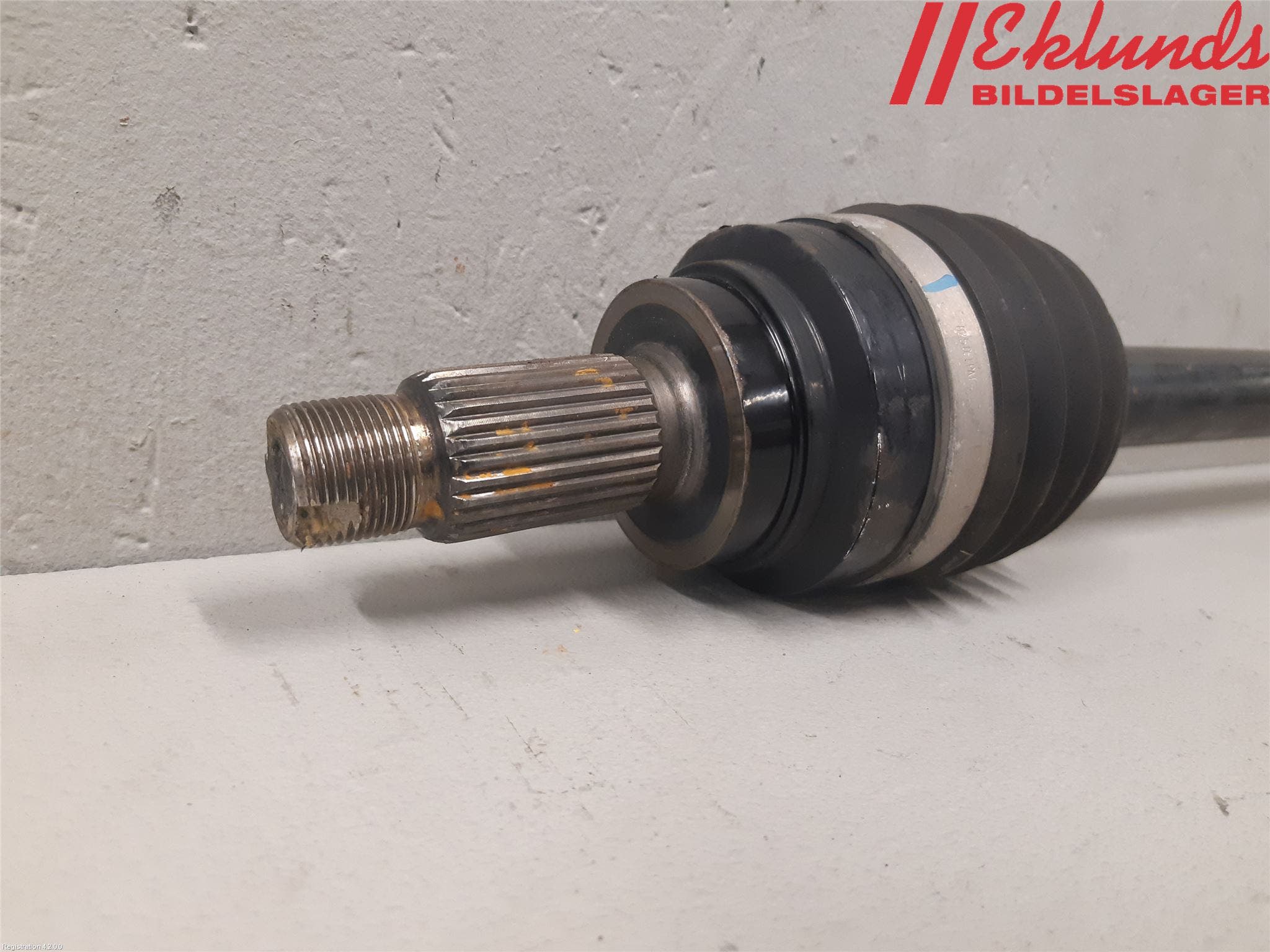 BMW 1 F20/F21 11-19 Drivaxel Bak Höger