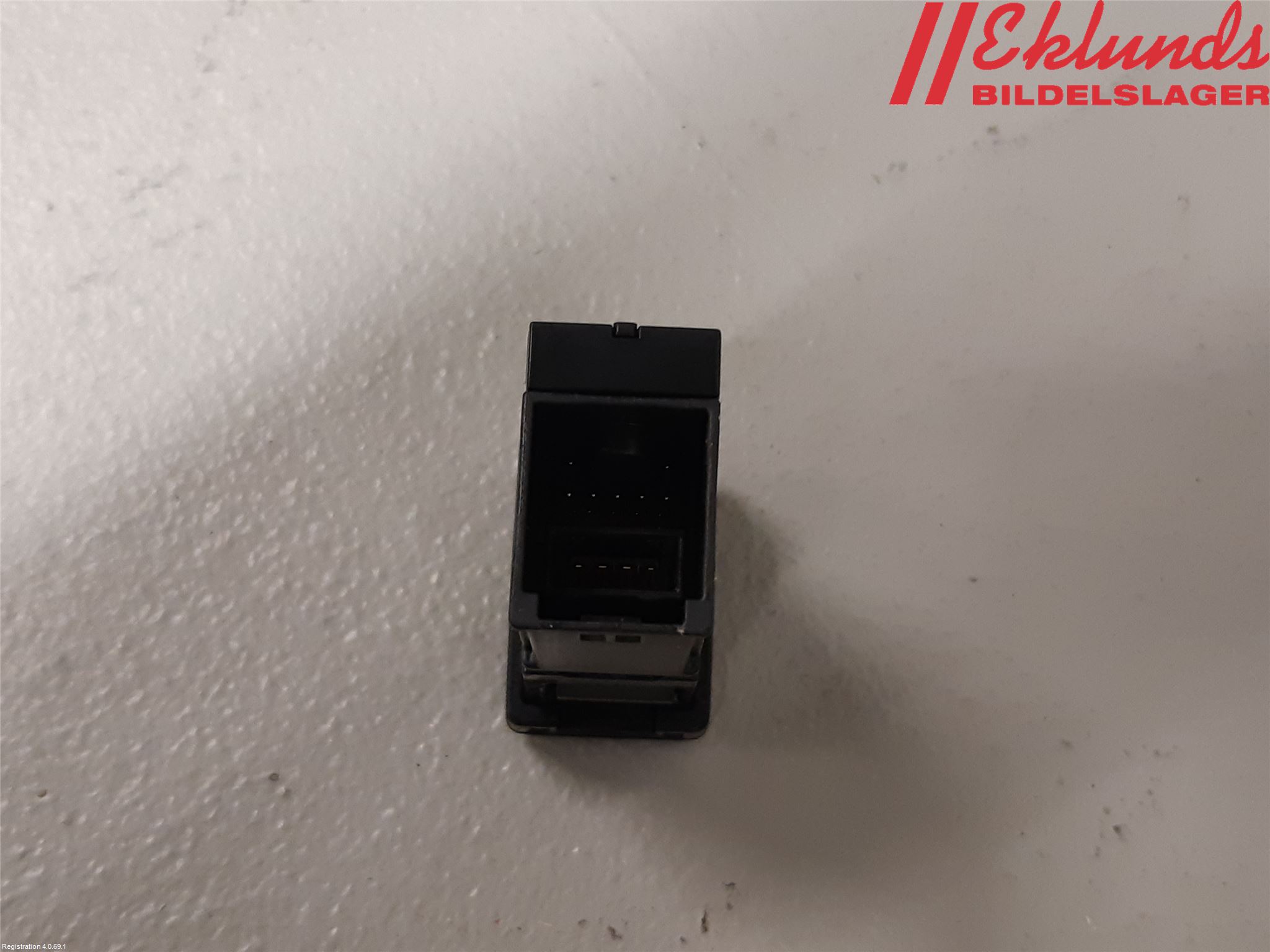 Toyota HILUX 16- Usb Connection