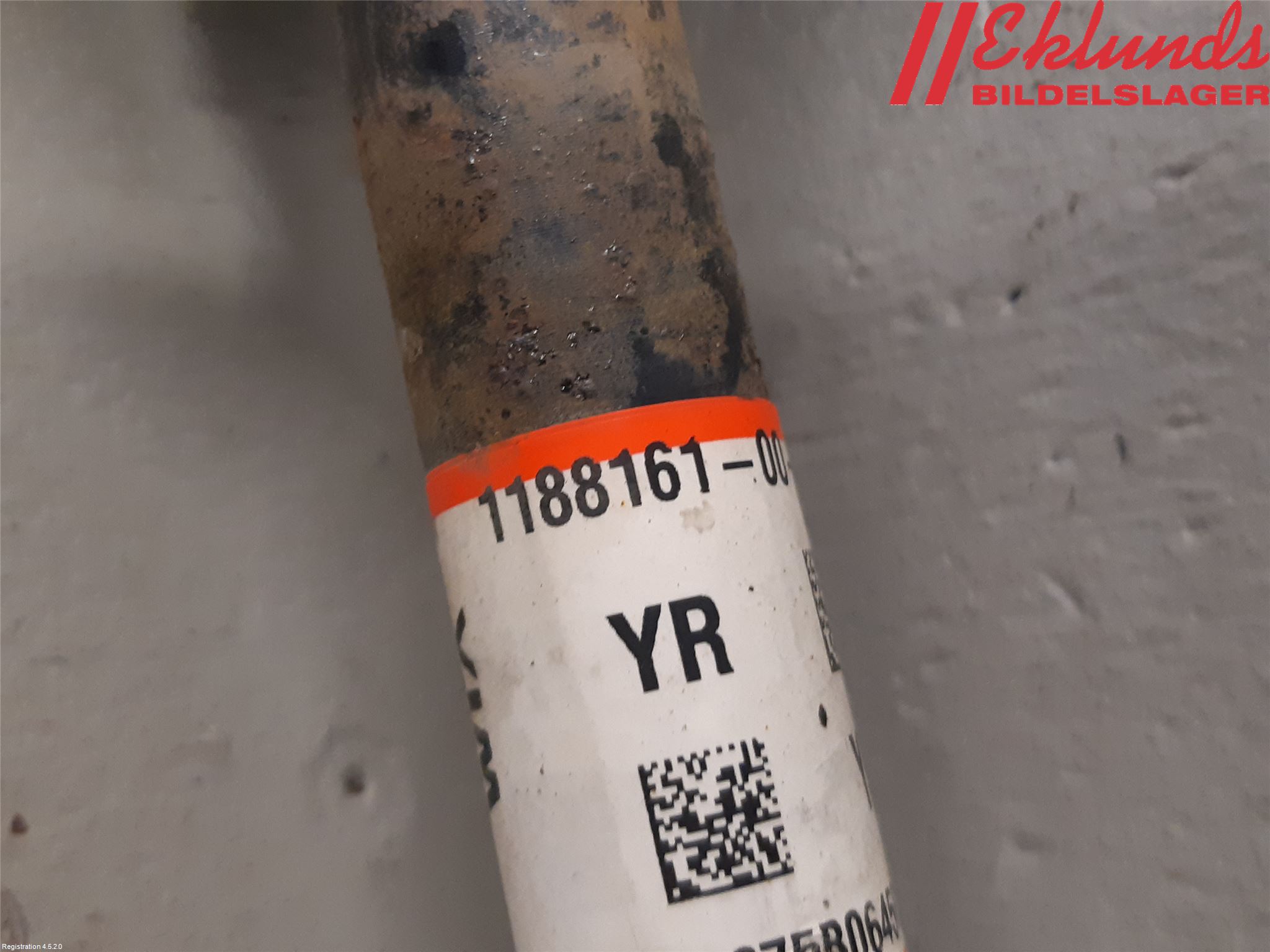 Tesla MODEL Y 21- Drivaxel Bak Höger