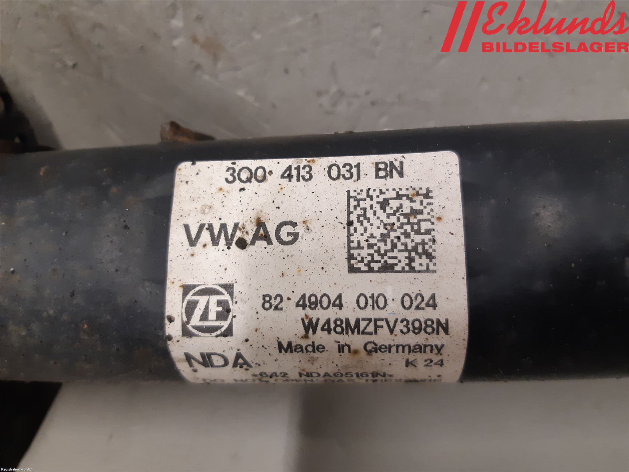 Volkswagen VW PASSAT 15-19 Fjäderben Fram Höger
