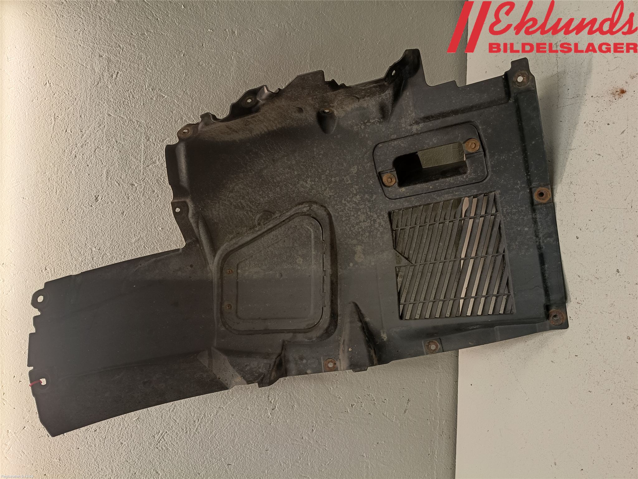 BMW 5 F10/F11/F18 09-17 Skärm Inner