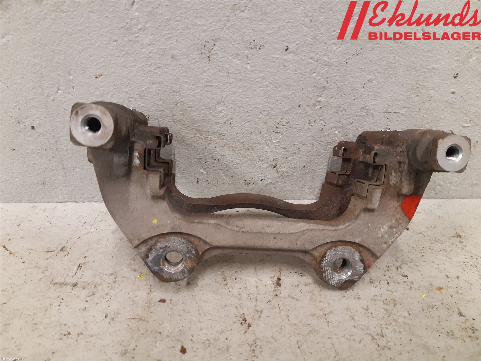 Fiat TIPO/CROSS 16- Bromsokshållare