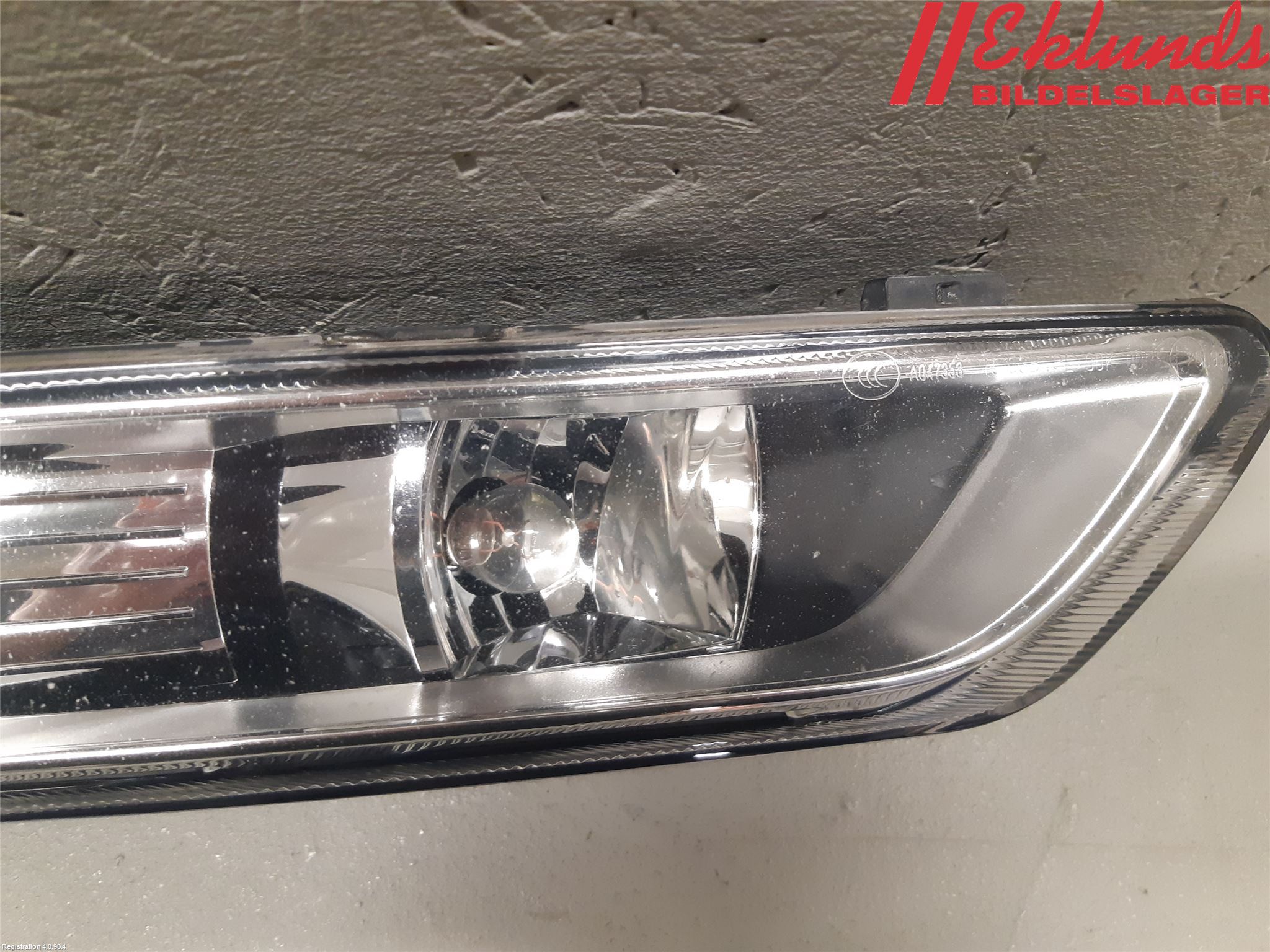 Volkswagen VW PASSAT 11-14 Dimljus-Varselljus Fram