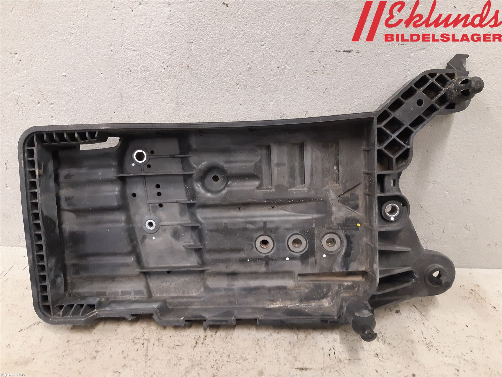 Volkswagen VW TIGUAN 16-24 Batterilåda-Fäste-Hållare