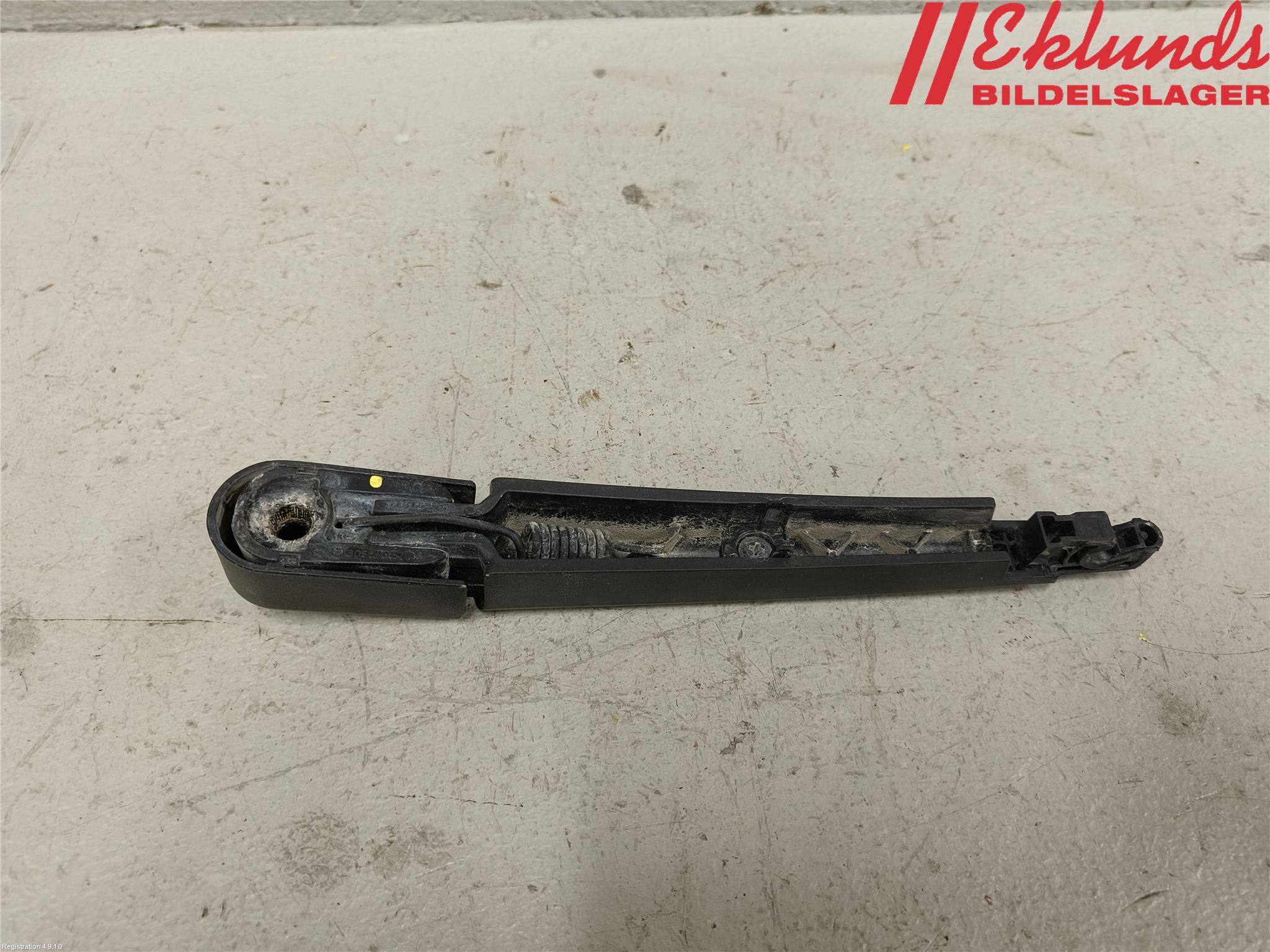 Kia SPORTAGE (QL) 16-21 Torkararm-Bakruta