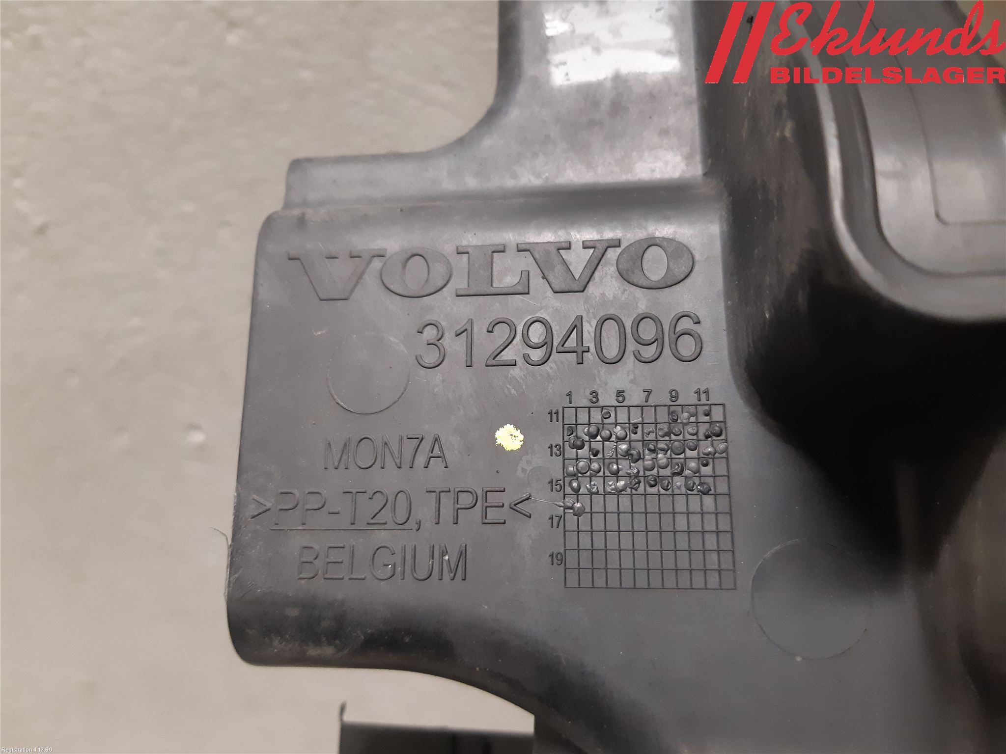 Volvo V40 12-19 Deflektor Plåt-Plast Kylning