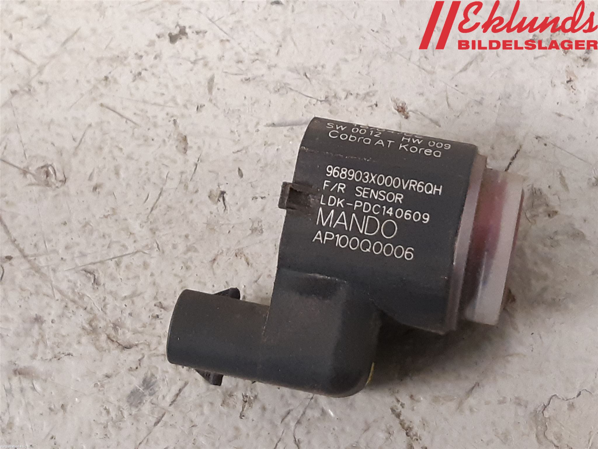 Hyundai i40 08-15 Parkeringshjälp Frontsensor