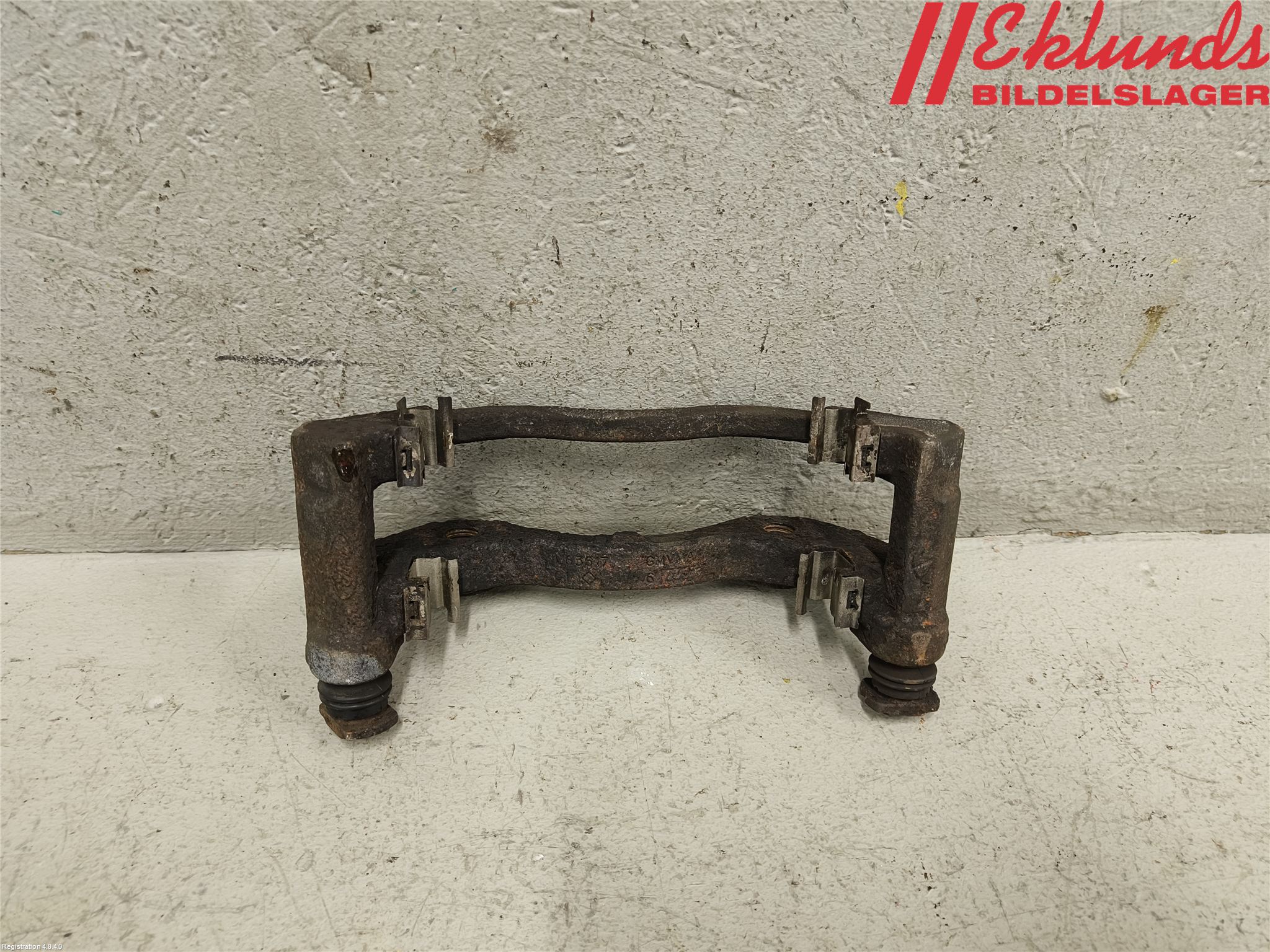 Ford TRANSIT SKÅP/BUSS 14-22 Bromsokshållare