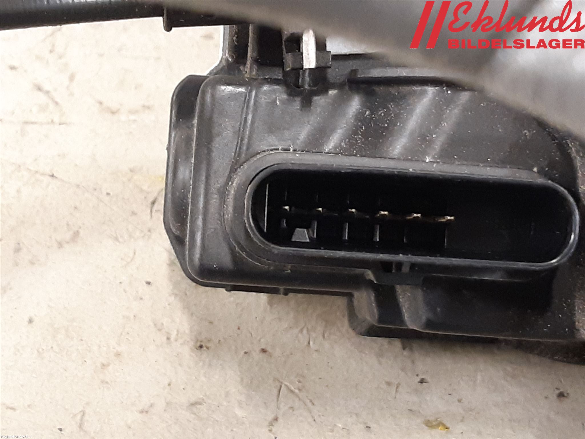 Volvo V40 12-19 Låskista-Dörrlås