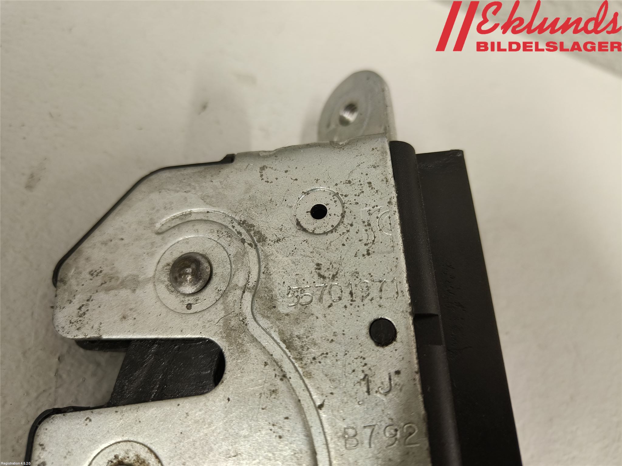 Opel CORSA D 07-14 Låskista Baklucka