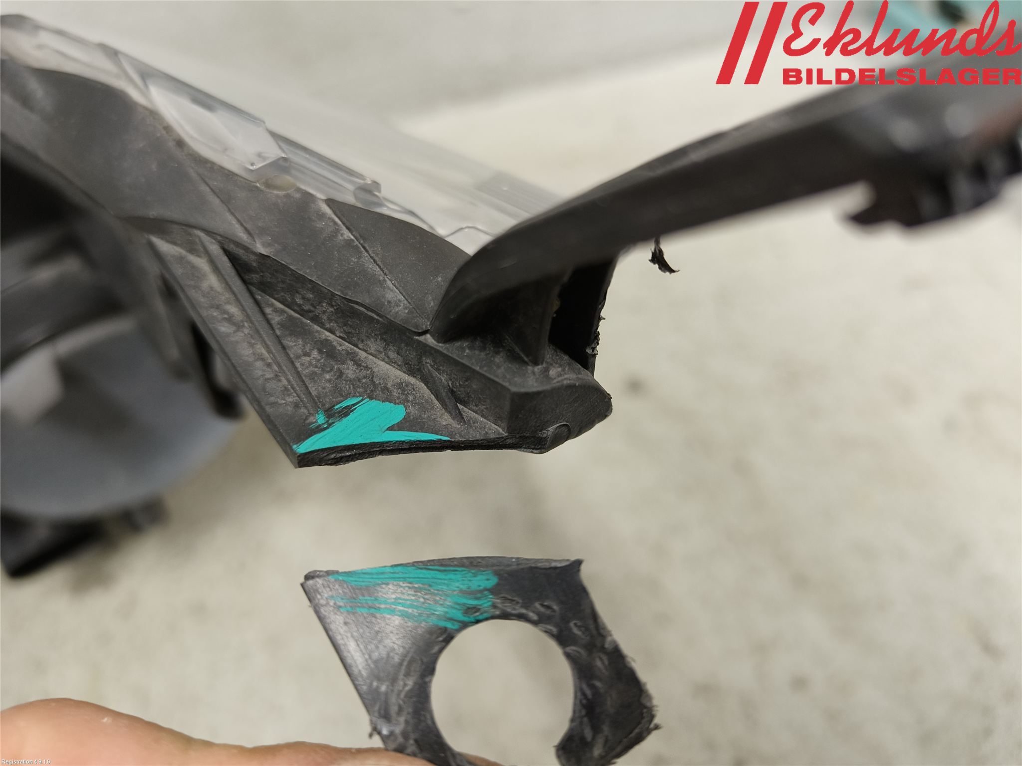 Ford TRANSIT SKÅP/BUSS 14-22 Strålkastare Höger