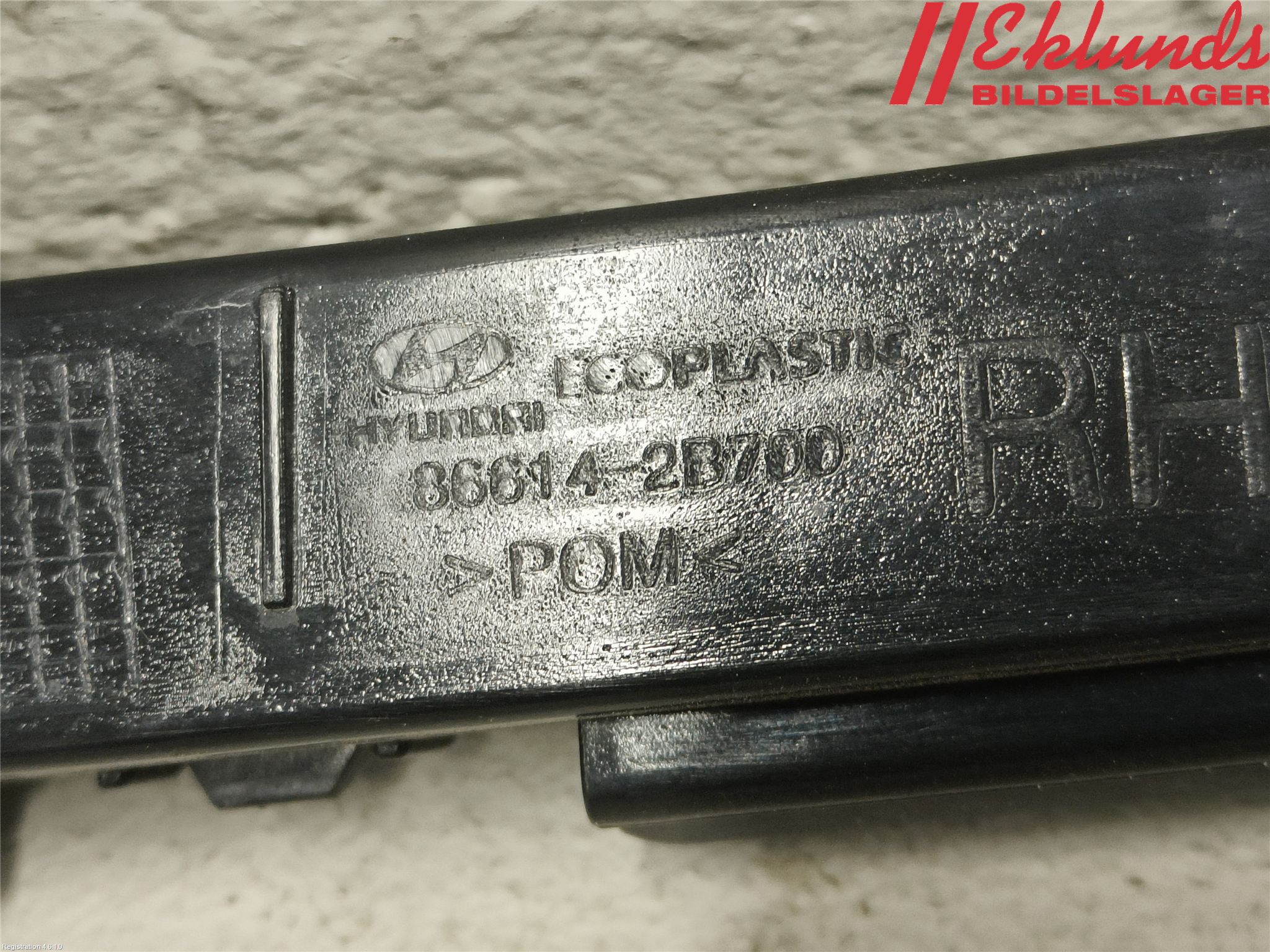 Hyundai SANTA FE  06-12 Stötfångarfäste Bak Hö