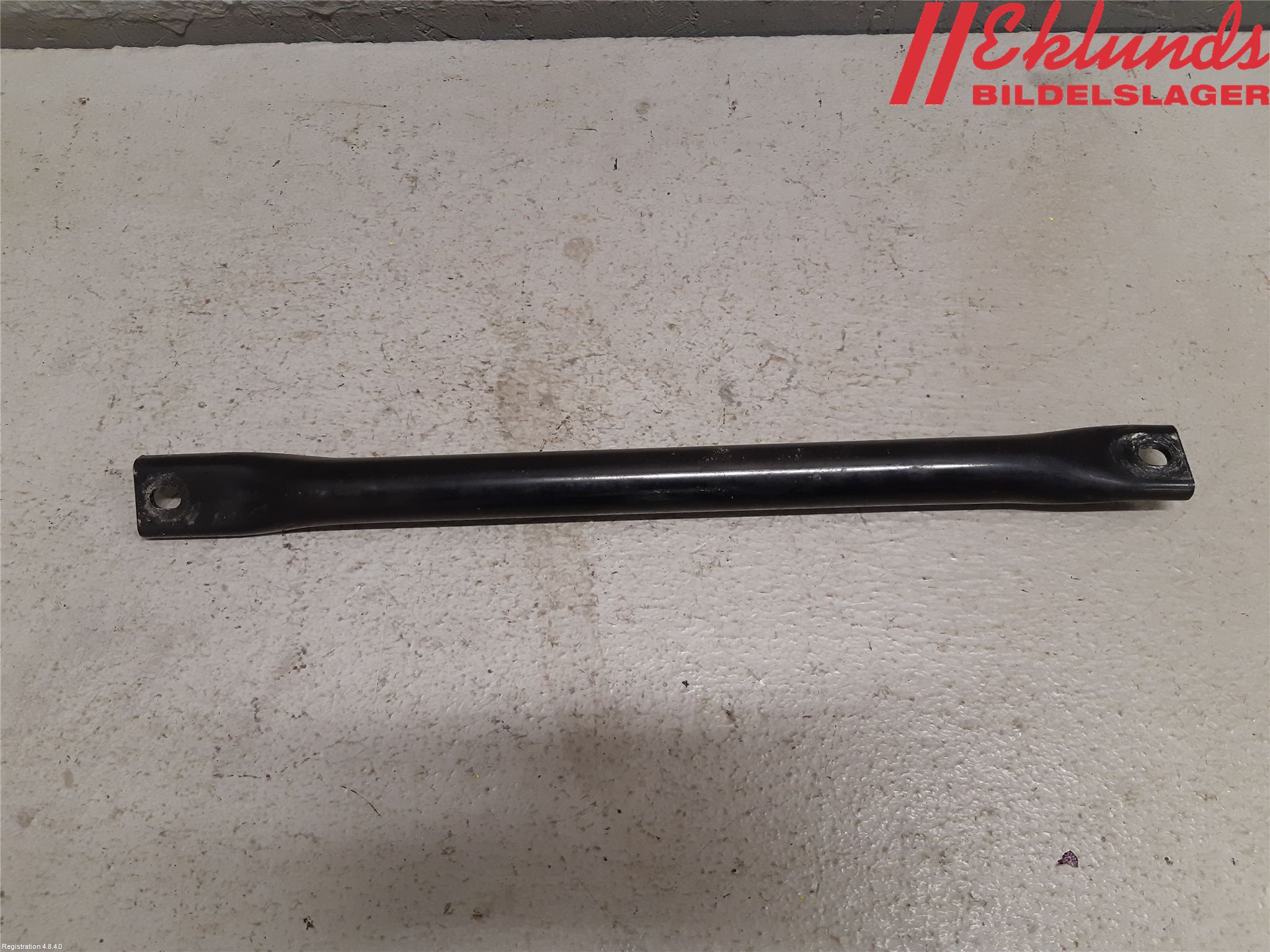 BMW 5 F10/F11/F18 09-17 Frontplåt