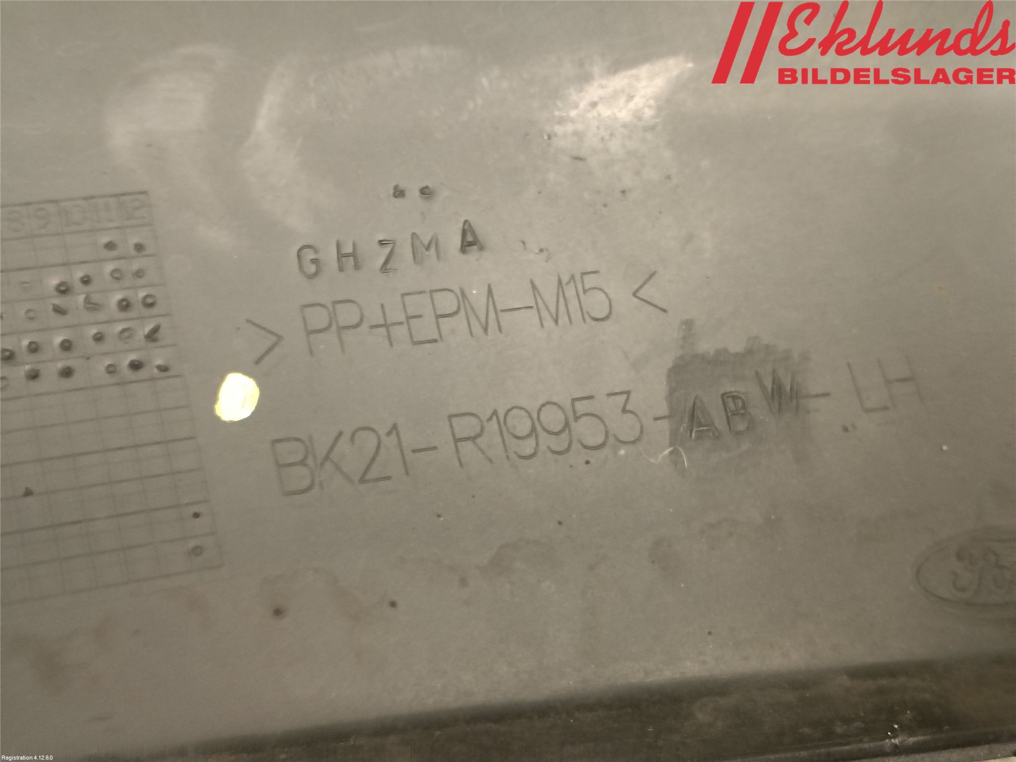 Ford TRANSIT SKÅP/BUSS 14-22 Dimljussarg Fram