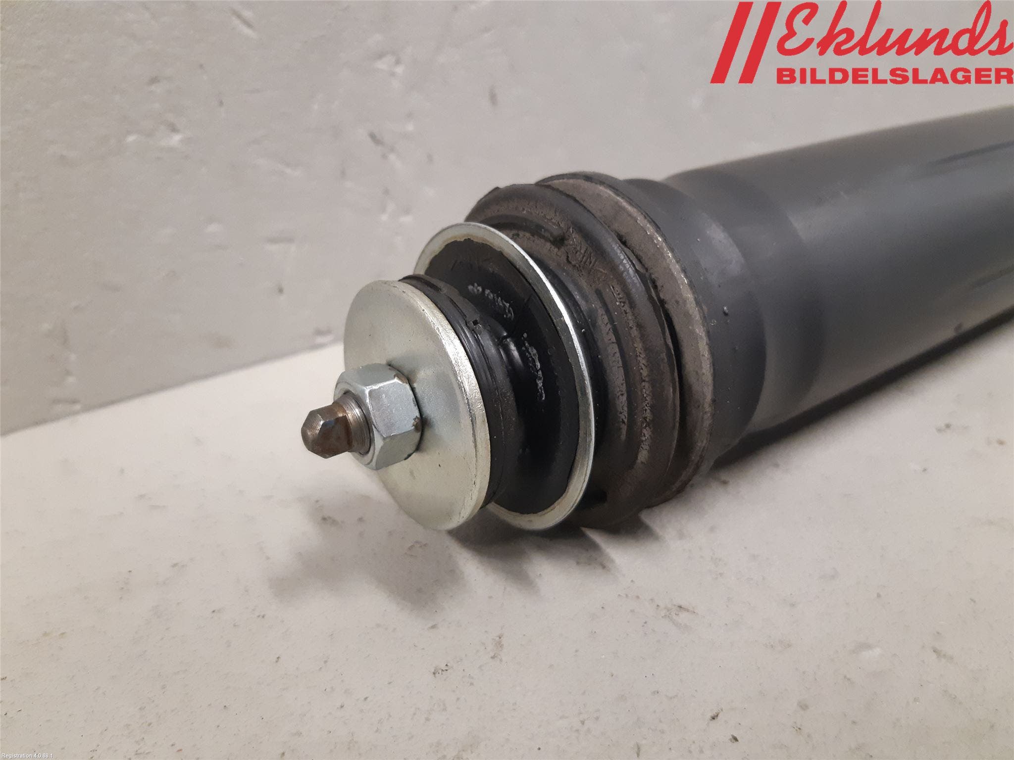 Toyota YARIS XP130 15-20 Stötdämpare Bak