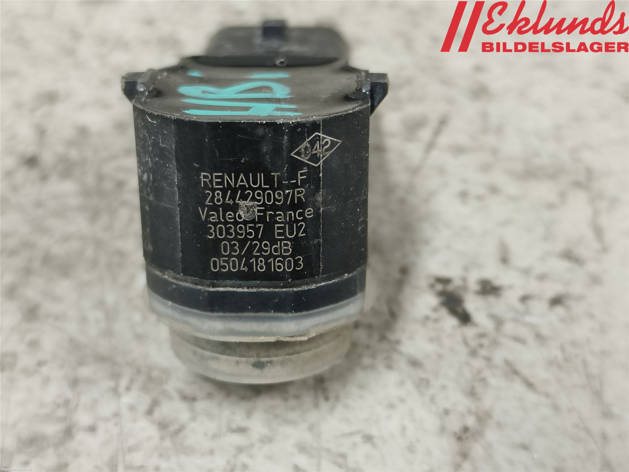 Renault TRAFIC/E-TECH 15- Parkeringshjälp Backsensor