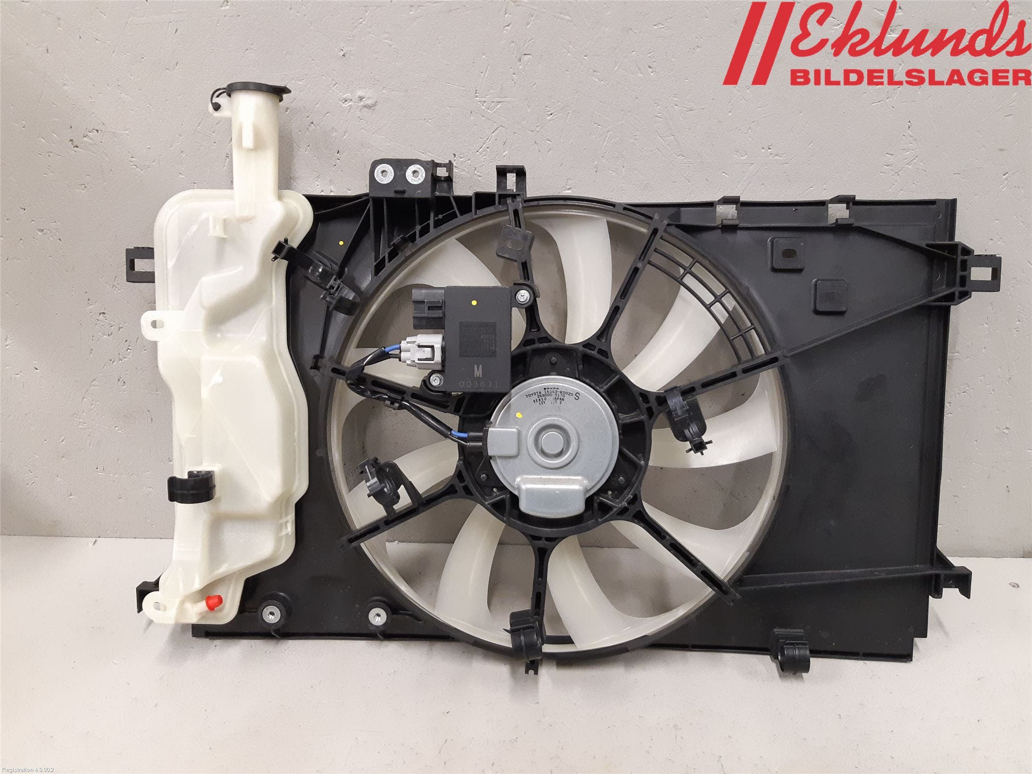 Toyota YARIS XP21 20- Kylfläkt El