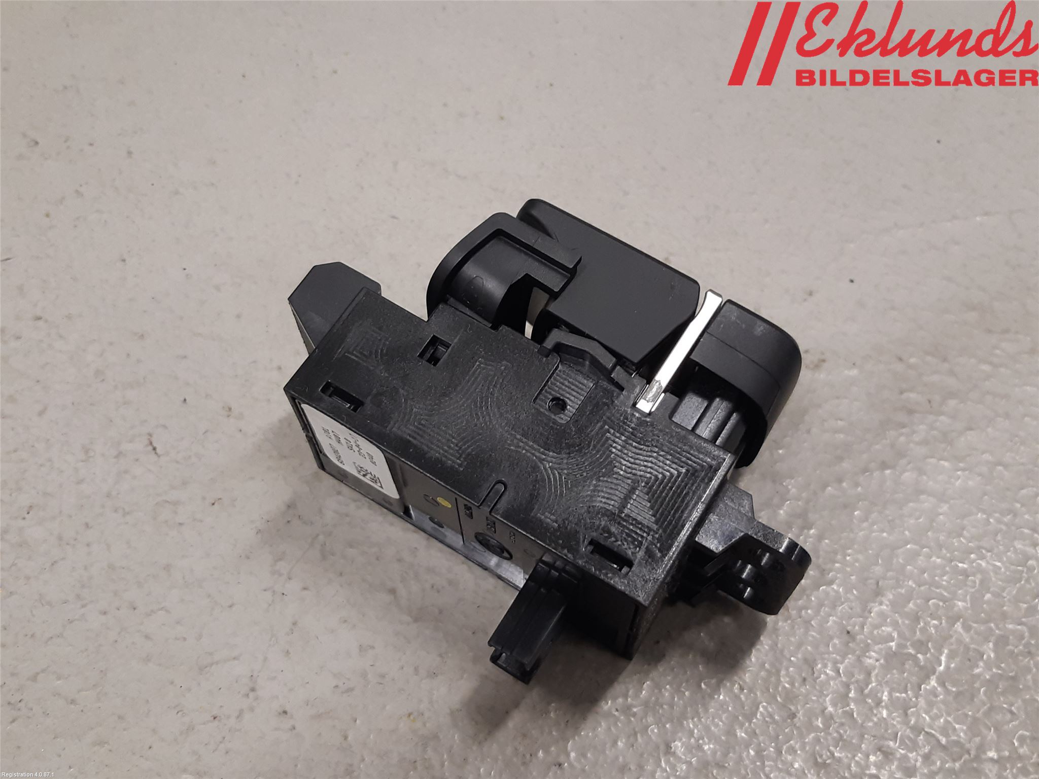 BMW 5 G30/G31/F90 17-23 Strömställare Parkeringsbroms