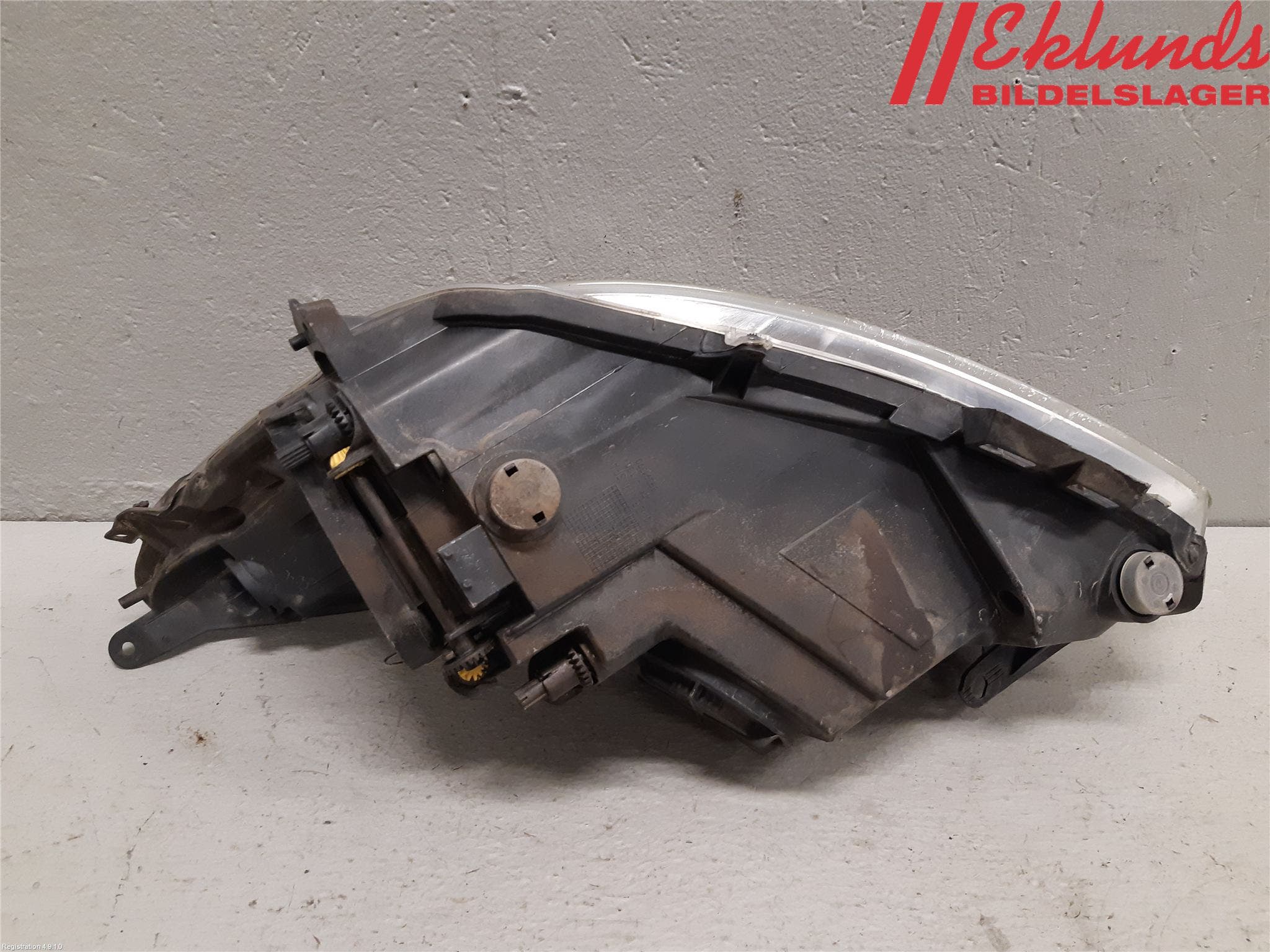 Opel CORSA D 07-14 Strålkastare Höger