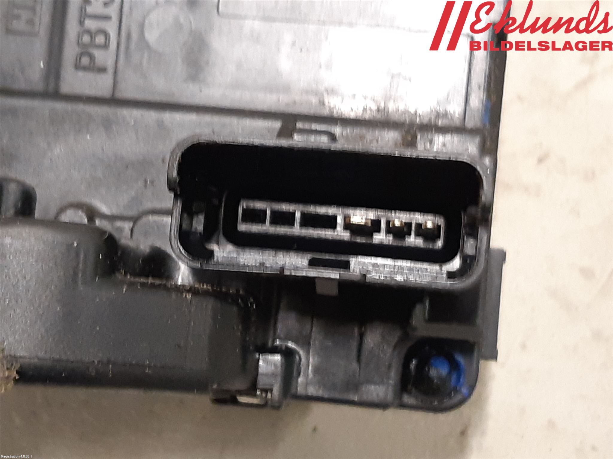 Nissan E-NV200/EVALIA Låskista-Dörrlås