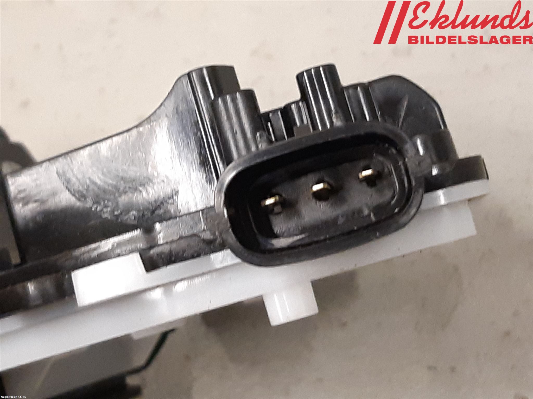 Toyota COROLLA 19- Låskista Baklucka