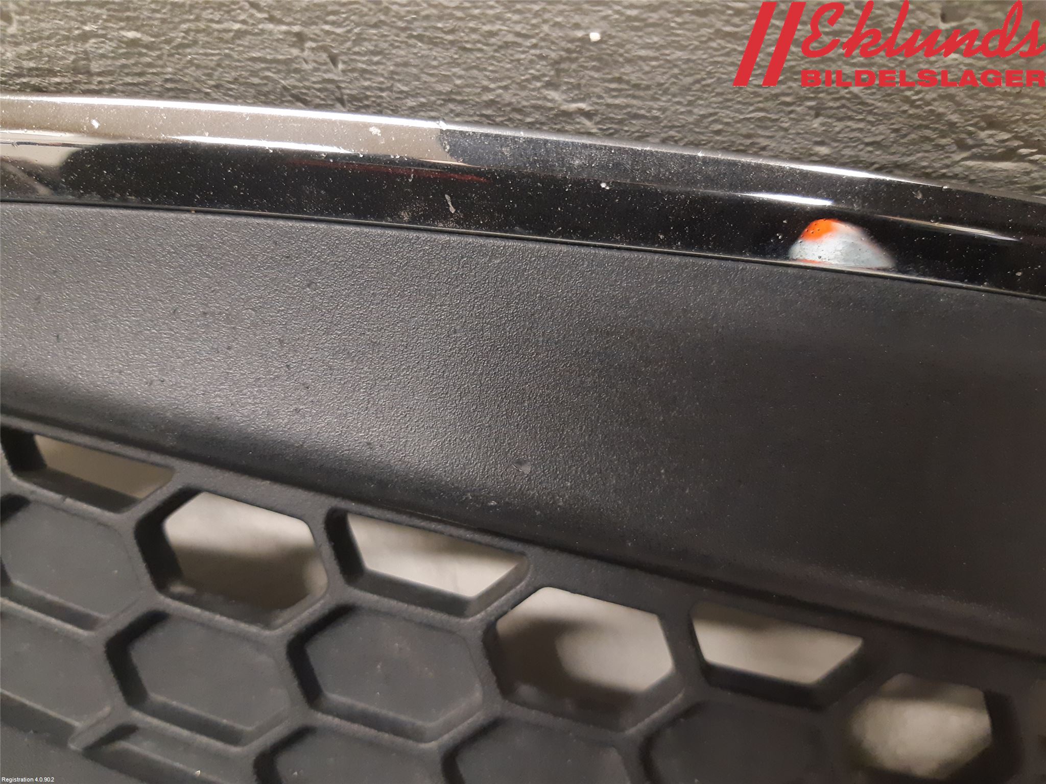 Volvo V60 11-13 Stöt Utfyllnad-List-Grill