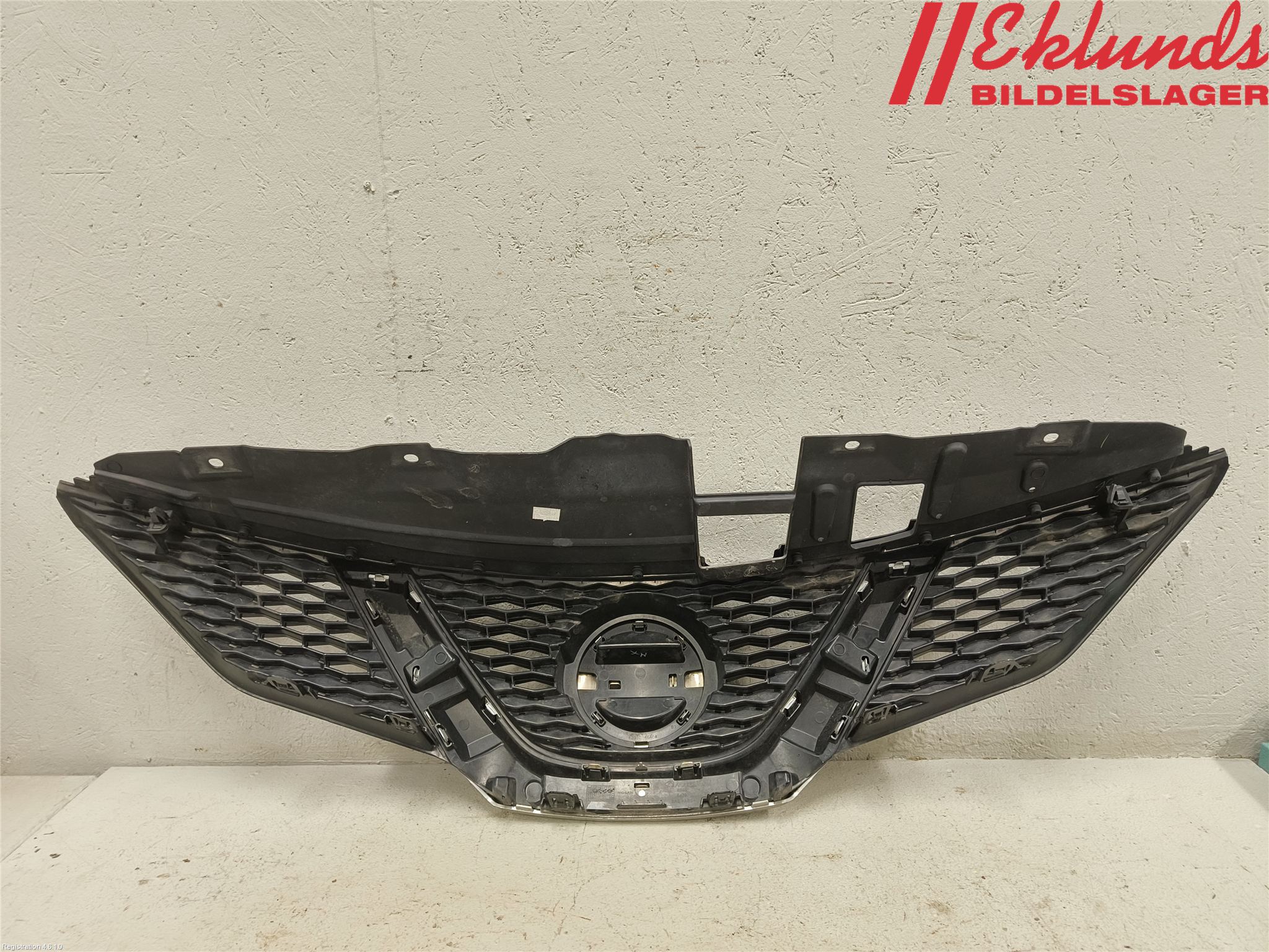 Nissan QASHQAI 14-17 Grill Komp