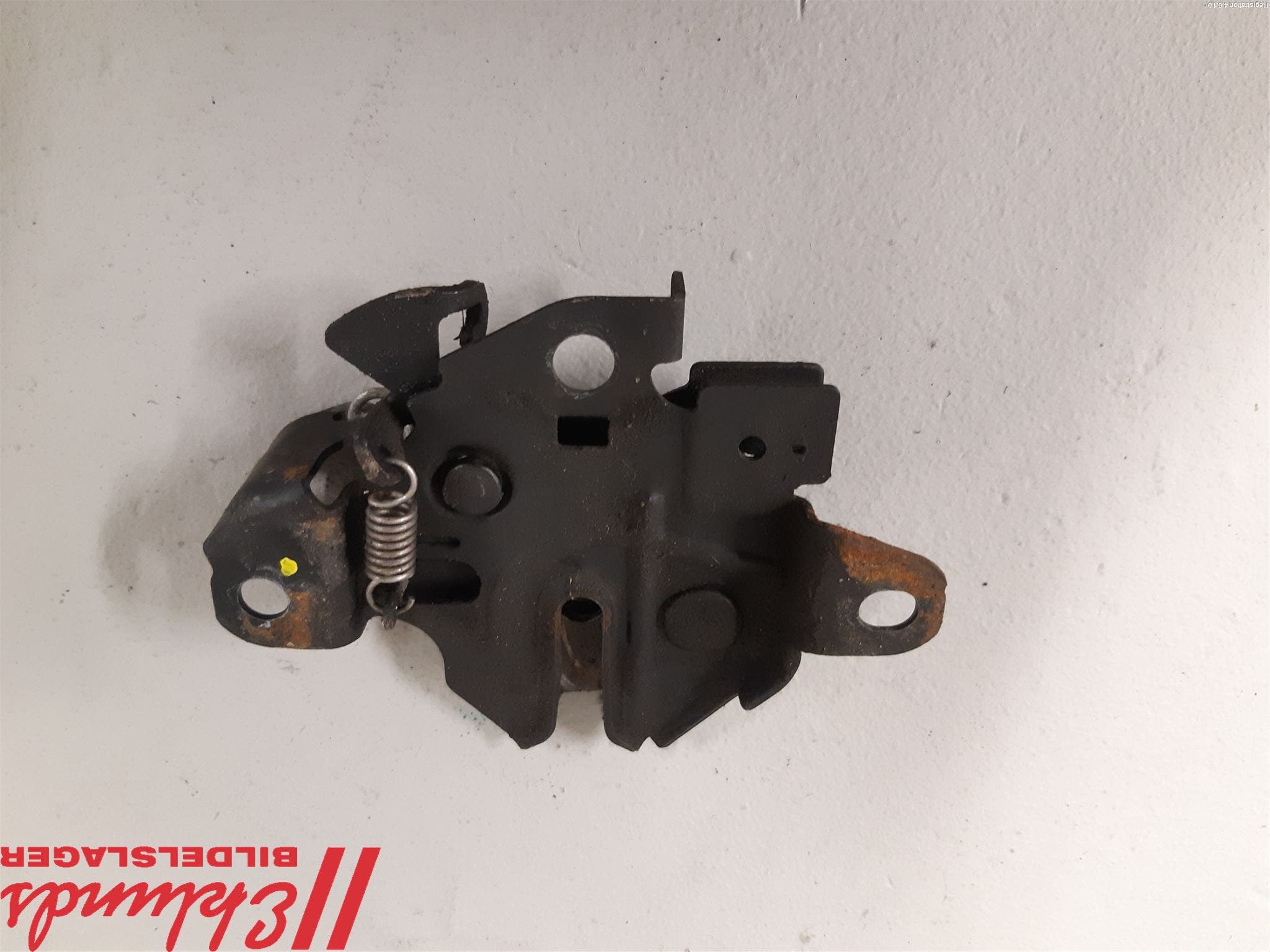 Toyota AVENSIS 09-15 Huvlås