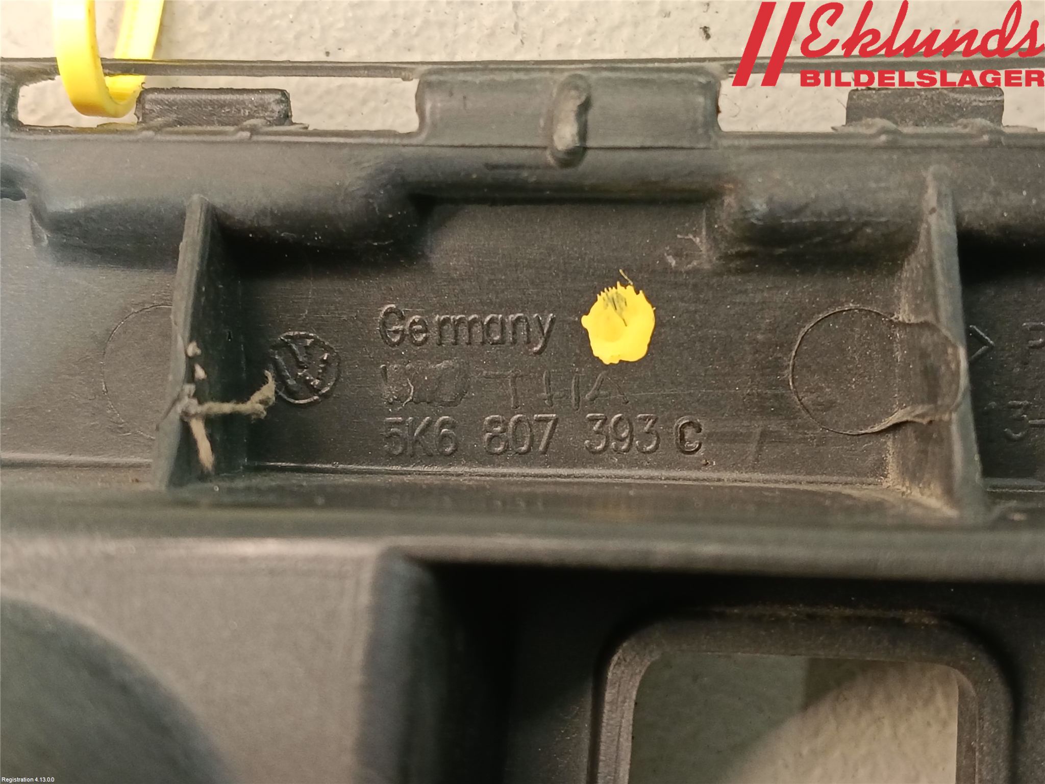 Volkswagen VW GOLF VI 09-13 Stötfångarfäste Bak Vä