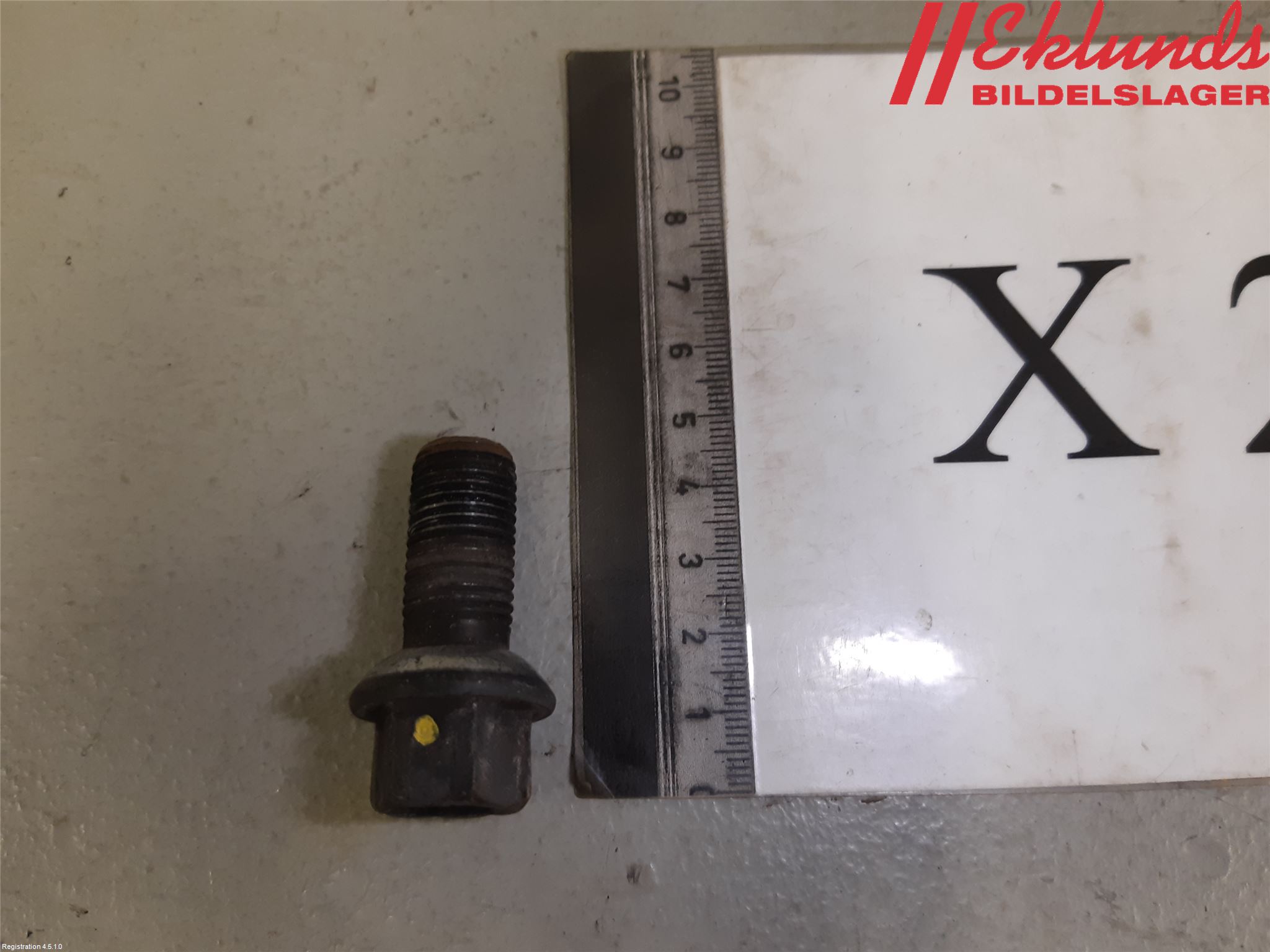 Mercedes-Benz MB C-KLASS (W205) 14-21 Hjulmutter-Bult-Sats