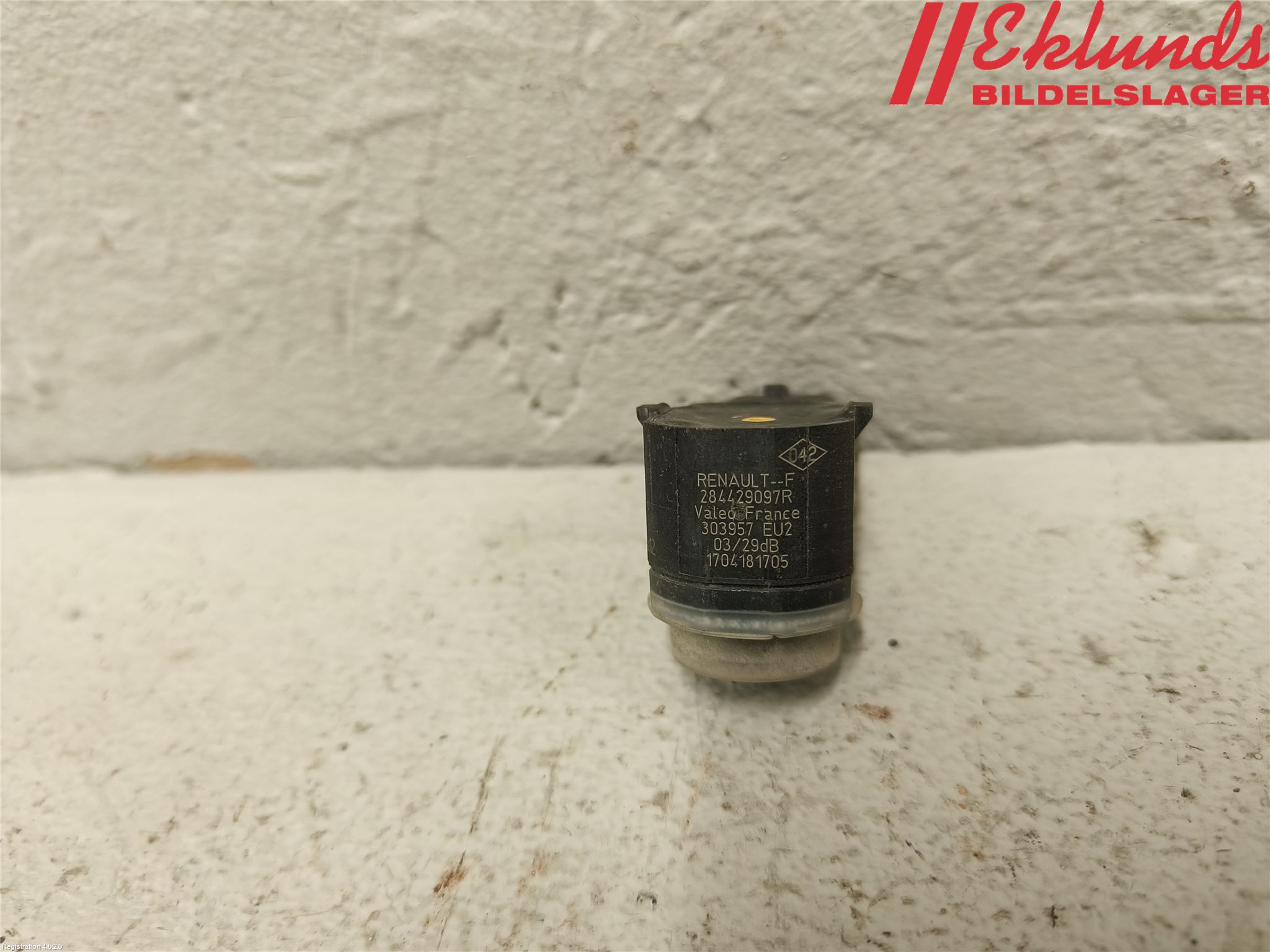 Nissan NV400 12-24 Parkeringshjälp Backsensor