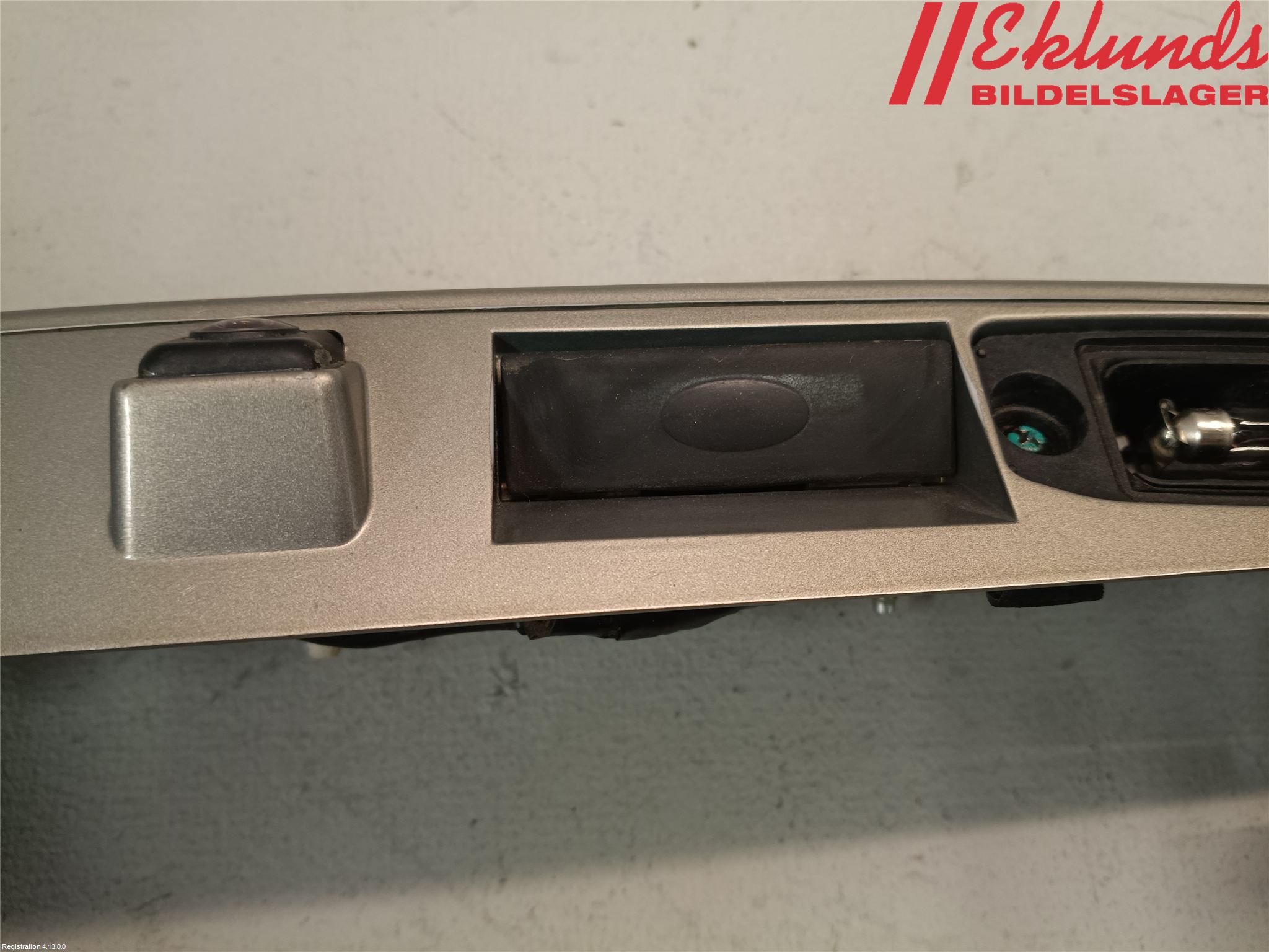 Kia CEED 06-12 Bakluckehandtag