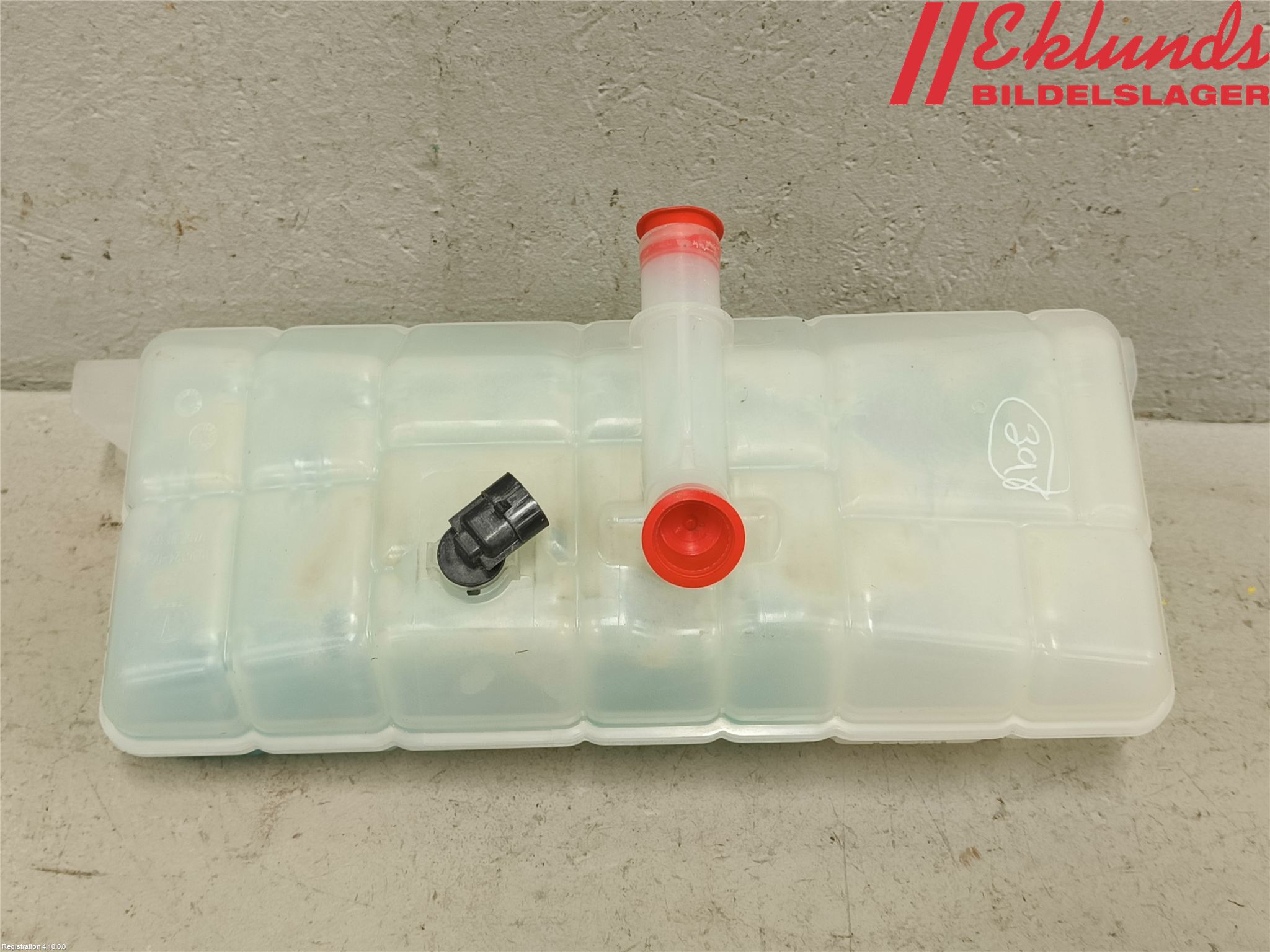 Tesla MODEL S 13- Expansionstank