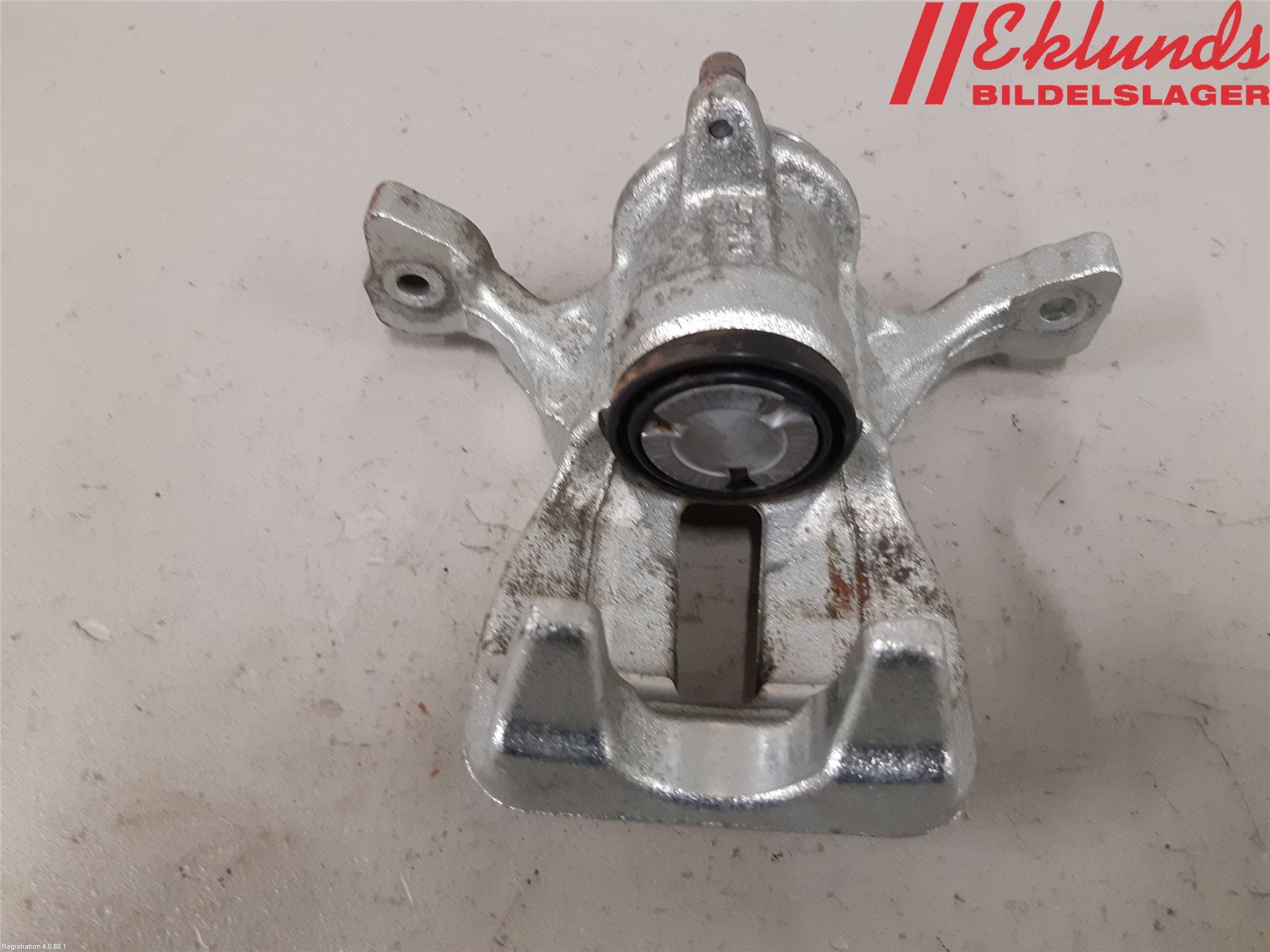 Toyota YARIS XP21 20- Bromsok Bak Höger