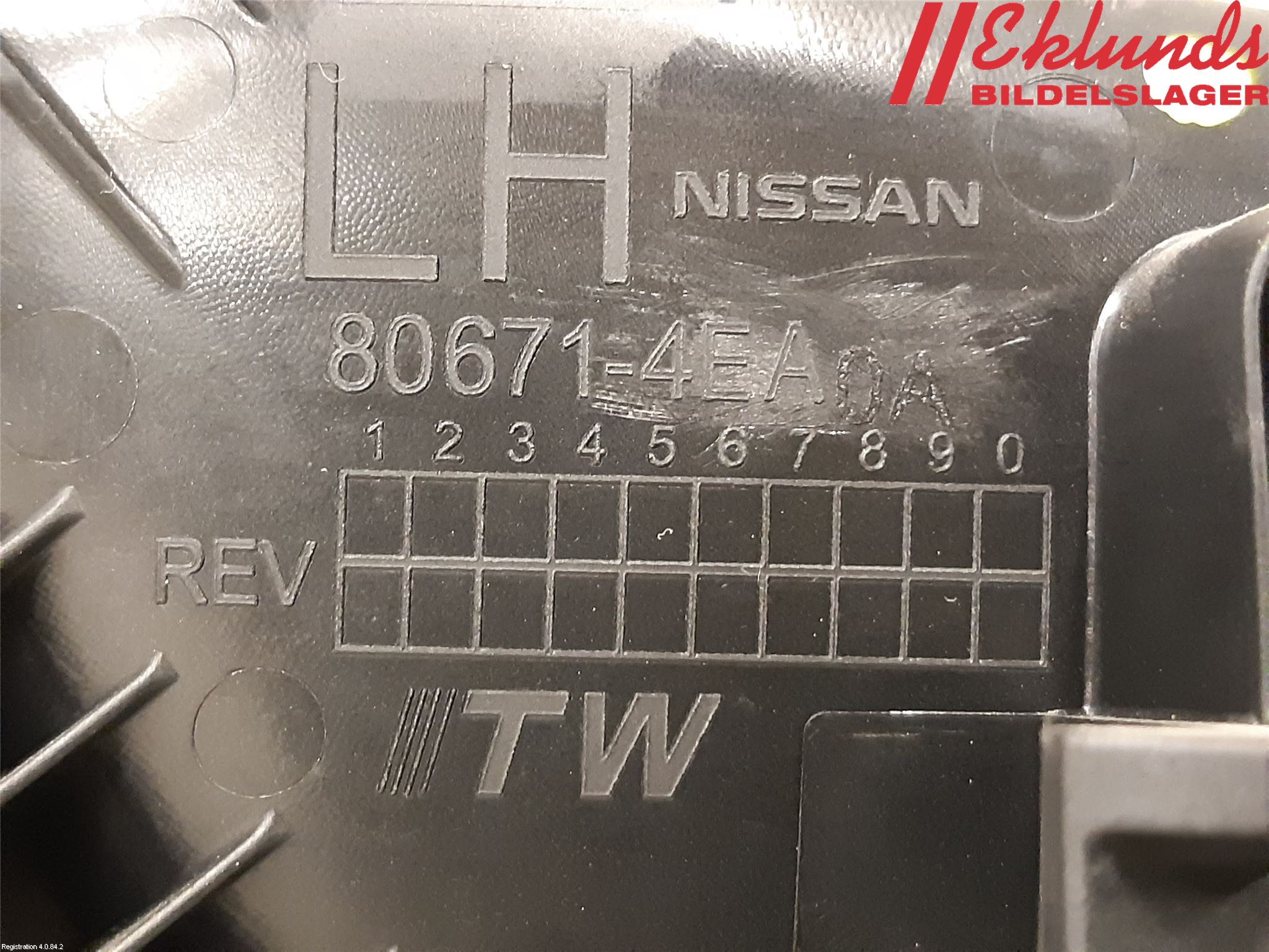 Nissan NAVARA, TREK-1 17-21 Dörrhandtag Inre Vä